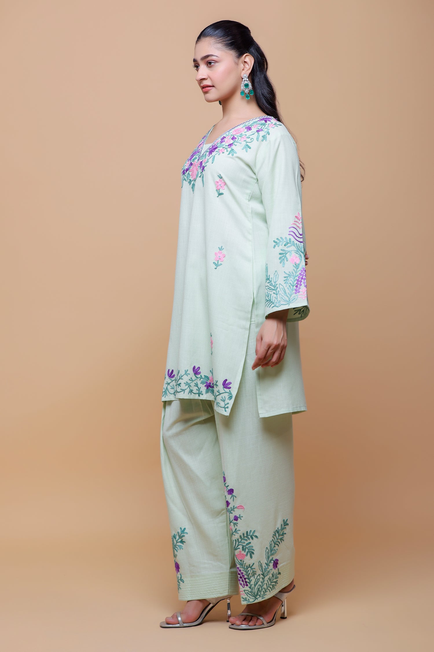 Priyanka x HOK in Cotton Kurta Set in Kashmiri Aari - Pastel Green