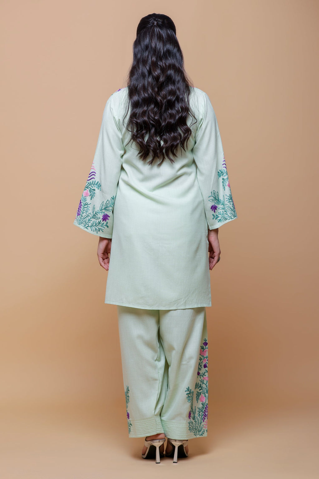 Priyanka x HOK in Cotton Kurta Set in Kashmiri Aari - Pastel Green