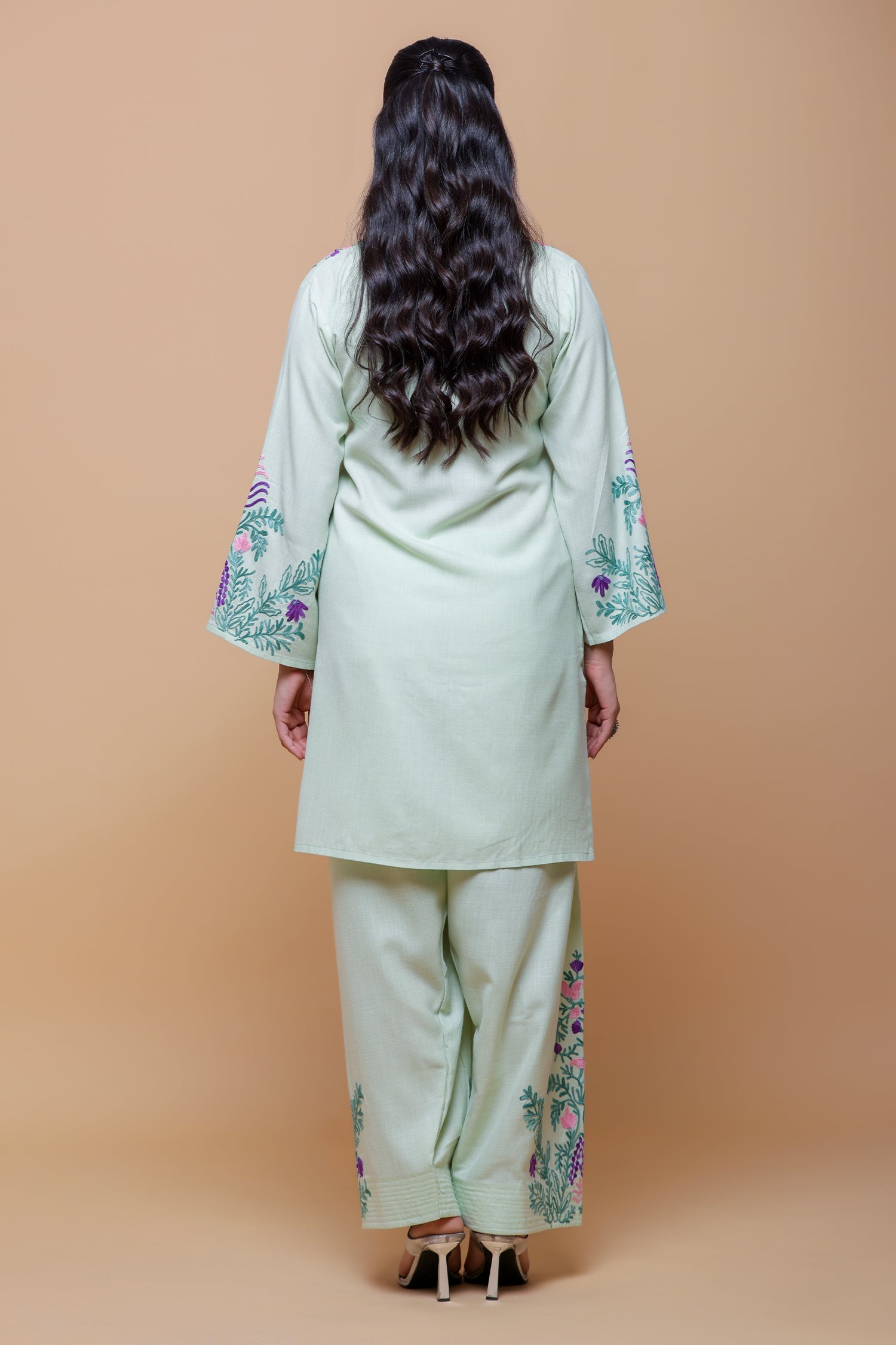 Priyanka x HOK in Cotton Kurta Set in Kashmiri Aari - Pastel Green