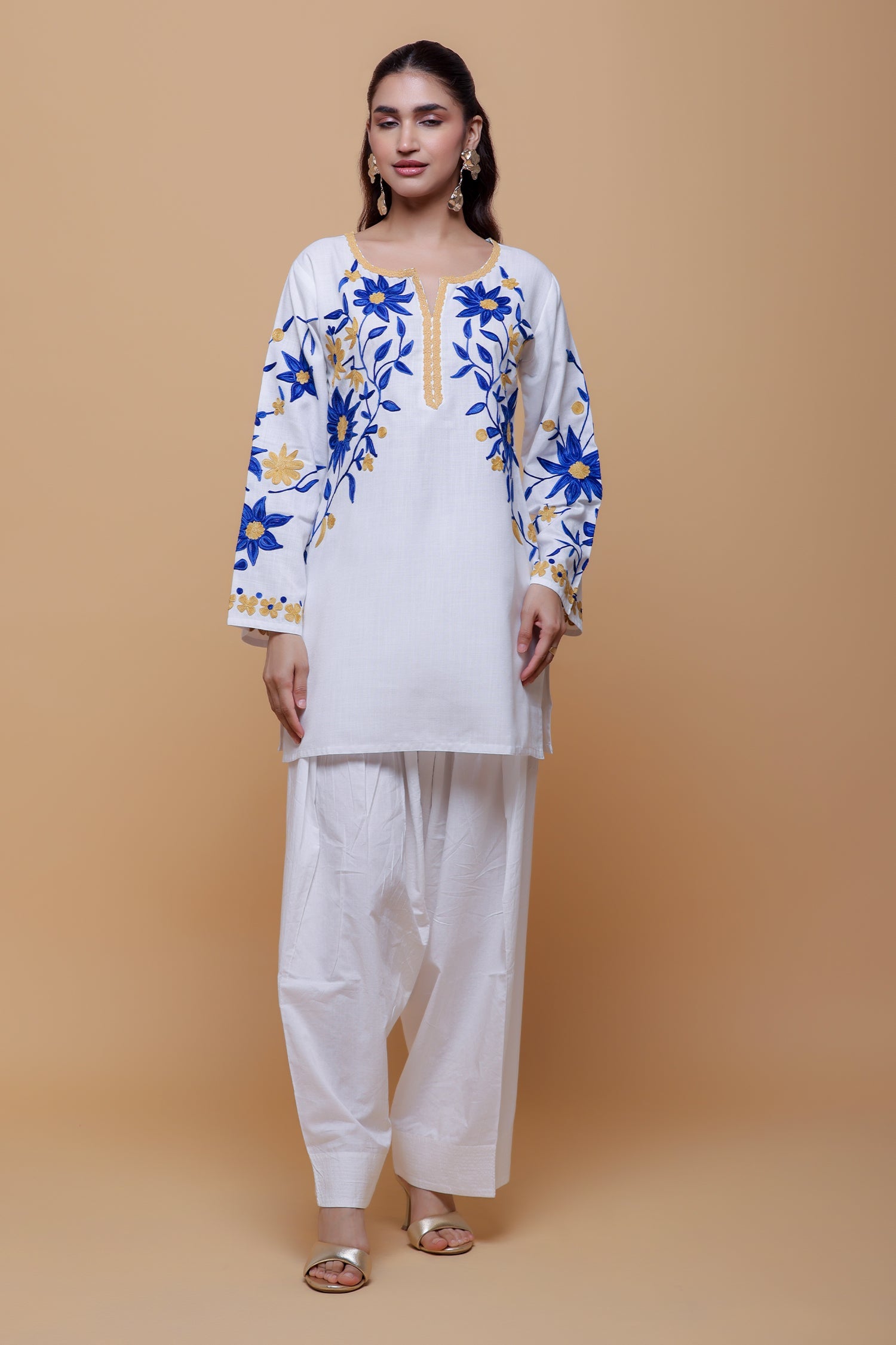 Vanshika In Cotton Kashmiri Aari Kurta - White