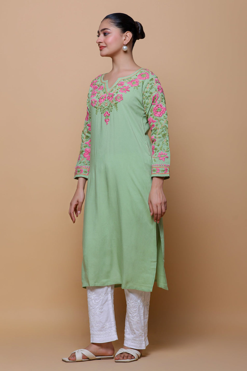 Chetna jain In Rayon Chikankari Long Kurta – Pista Green