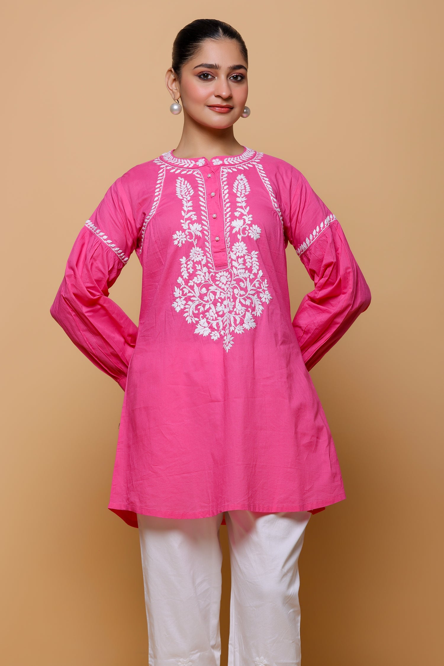 Evneet In Cotton Chikankari Short Kurta - Pink