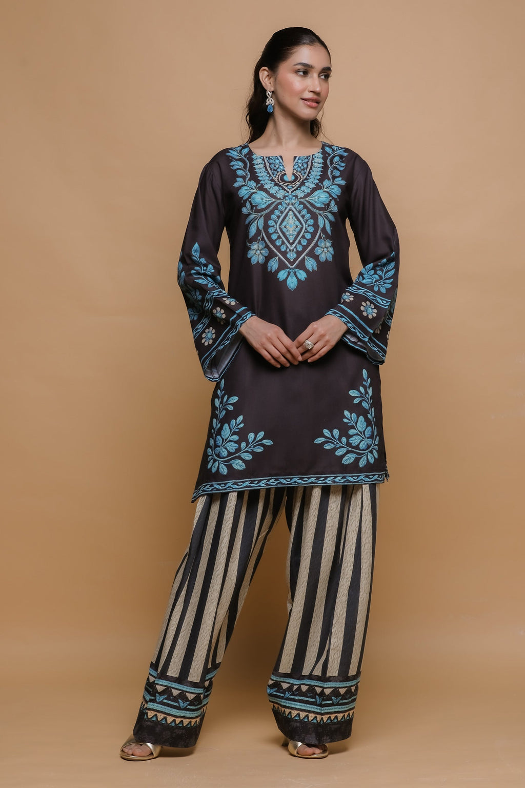 Fiza malik In Black & Teal Printed Lawn Cotton Co-ord Set with Farsi Pants