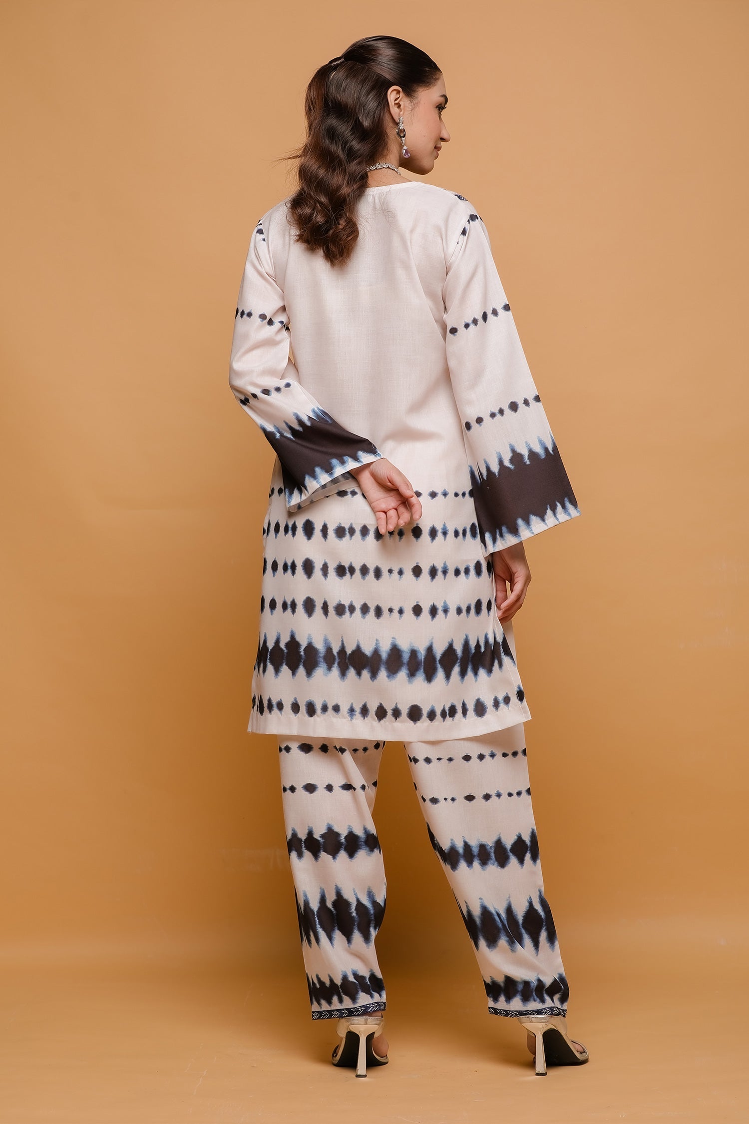 Ivory & Indigo Printed Lawn Cotton Co-ord Set with Straight Pants