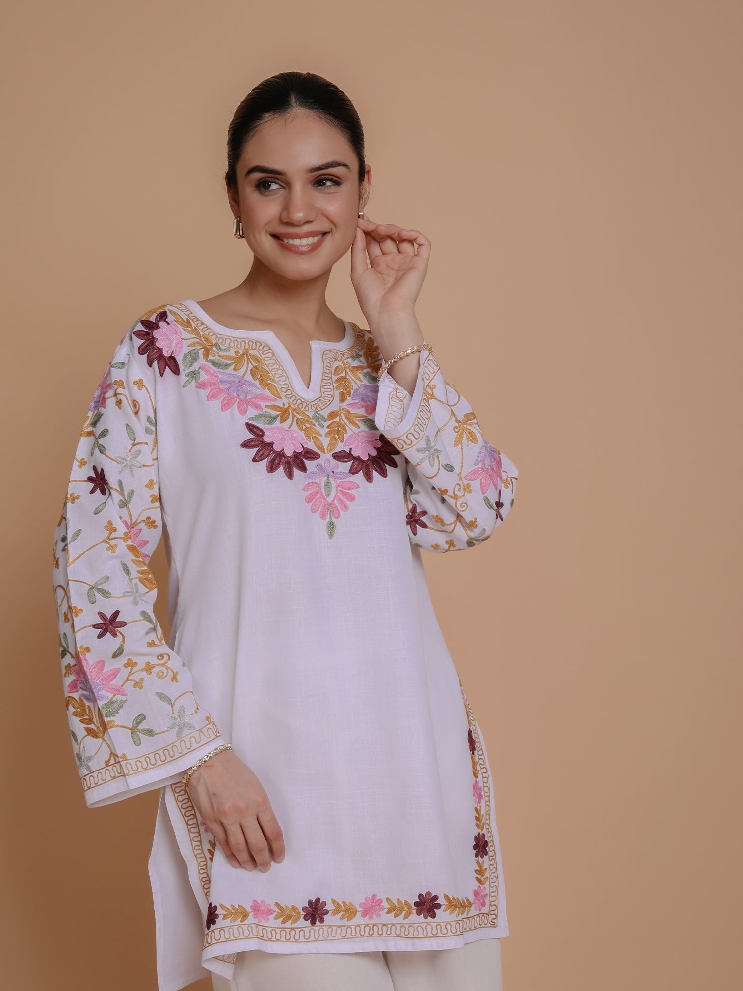 Plus Size - Falak Kashmiri Short Kurta - White