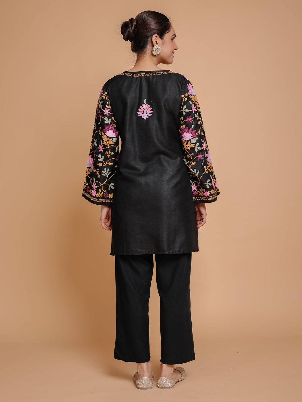 Plus Size - Falak Kashmiri Short Kurta - Black