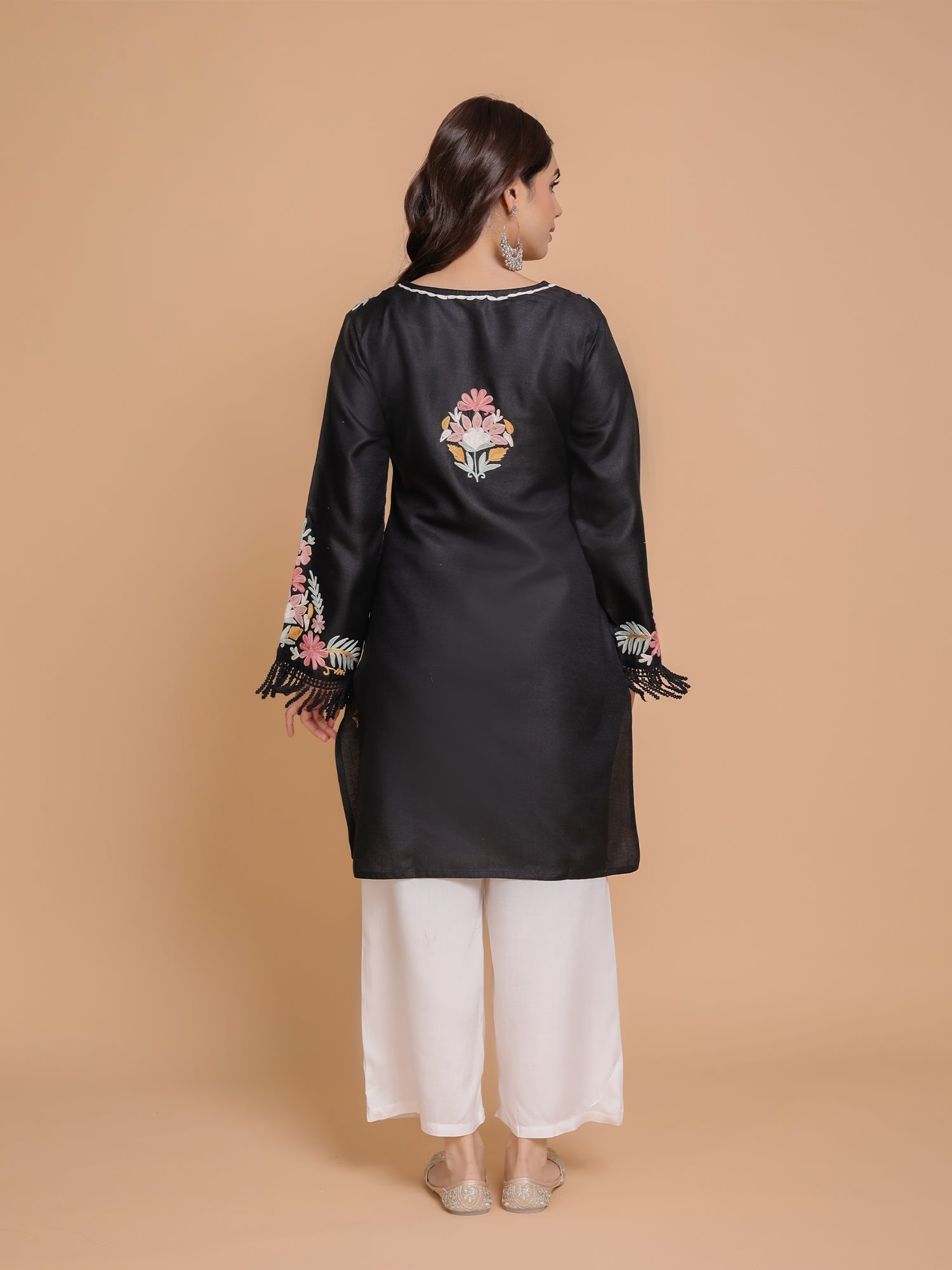 Plus Size - Falak Kashmiri Long Kurta - Black