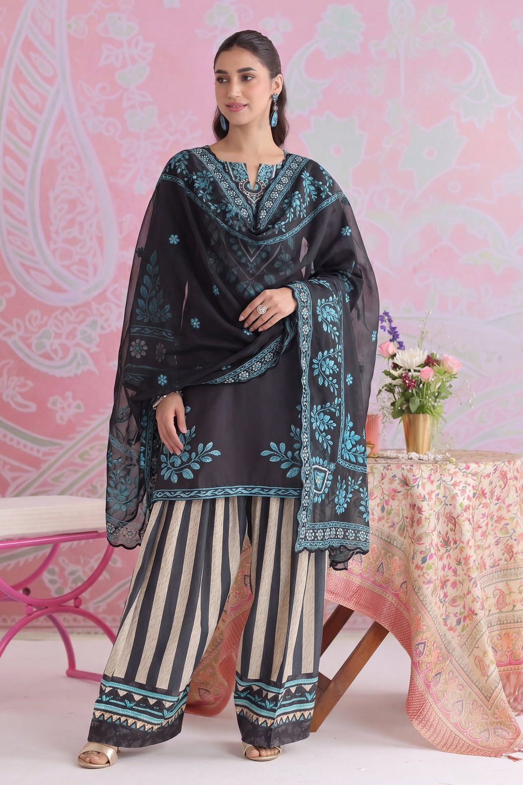 Fiza malik In Black & Teal Printed Lawn Cotton Co-ord Set with Farsi Pants
