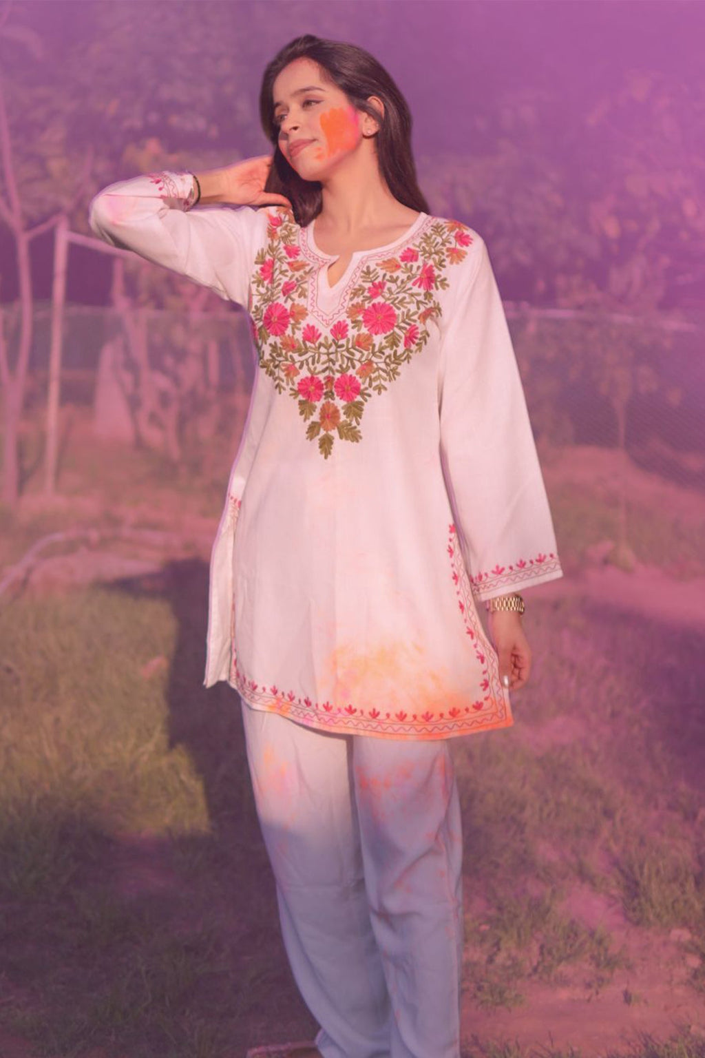 Kashmiri Aari Work Cotton Short Kurta – White
