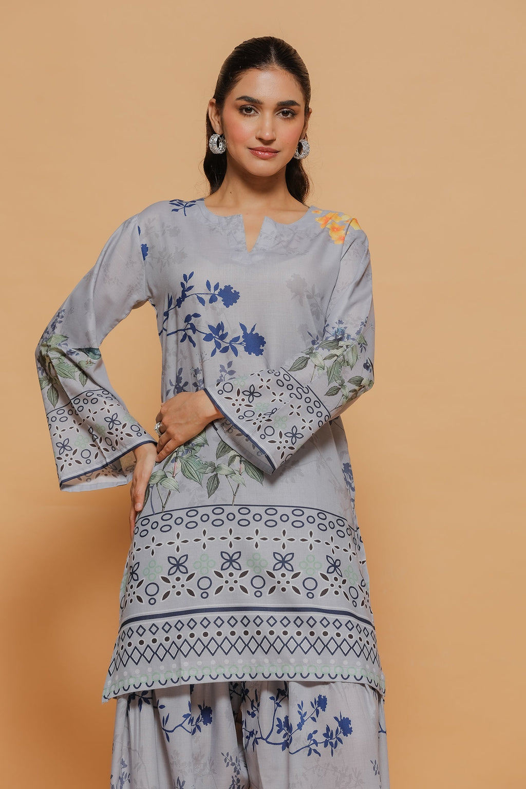 Ishita sandhu In Grey Printed Lawn Cotton Co-ord Set with Farsi Pants