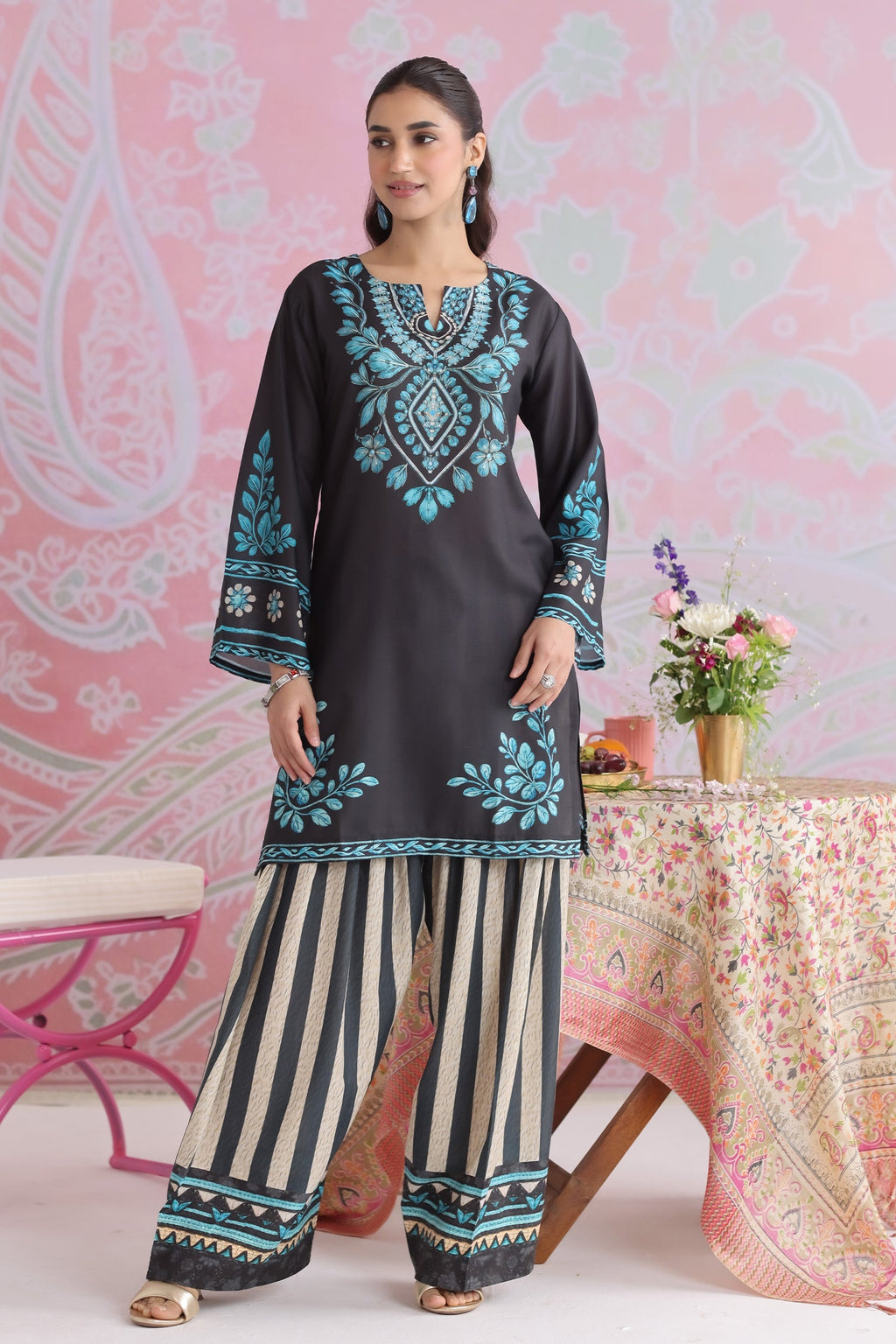 Fiza malik In Black & Teal Printed Lawn Cotton Co-ord Set with Farsi Pants