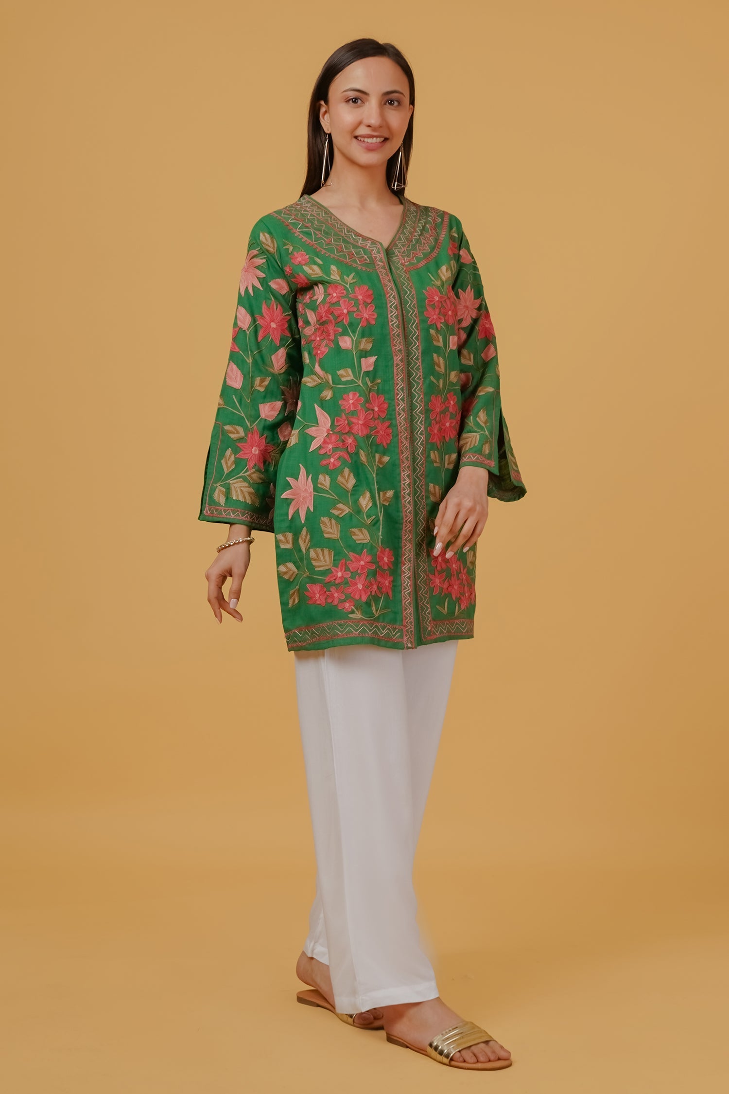 Bhavya jain in Cotton Kashmiri Aari Embroidered Jacket – Green