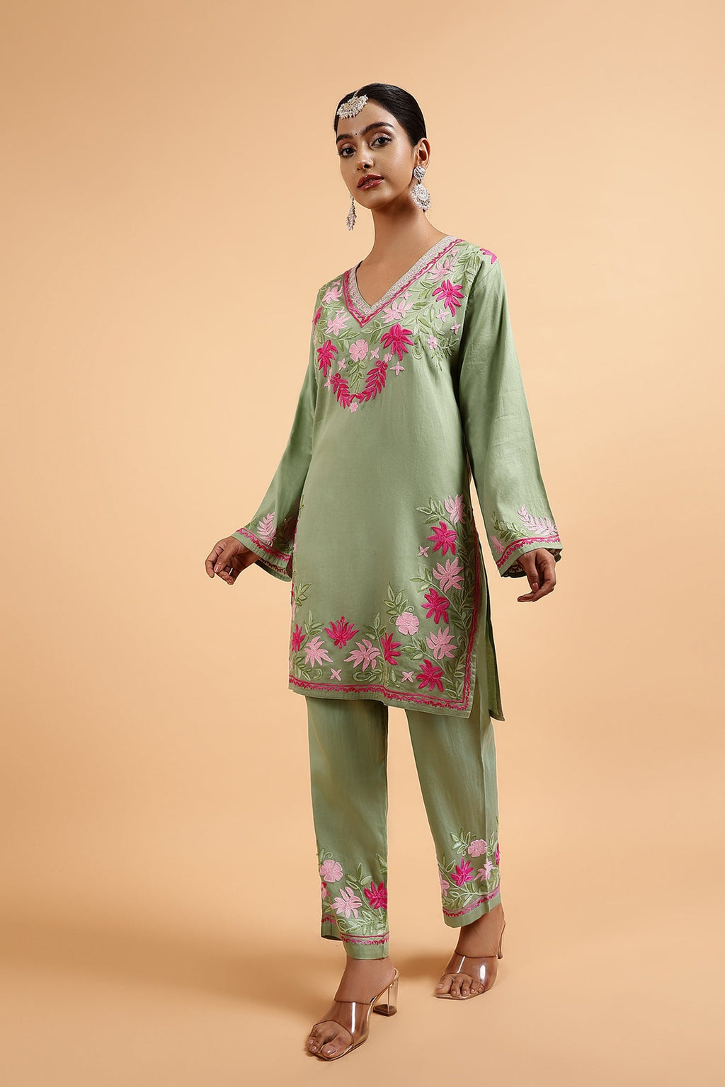 Bhavya in Kashmiri Aari Embroidered Kurta Set with Straight Pants - Green