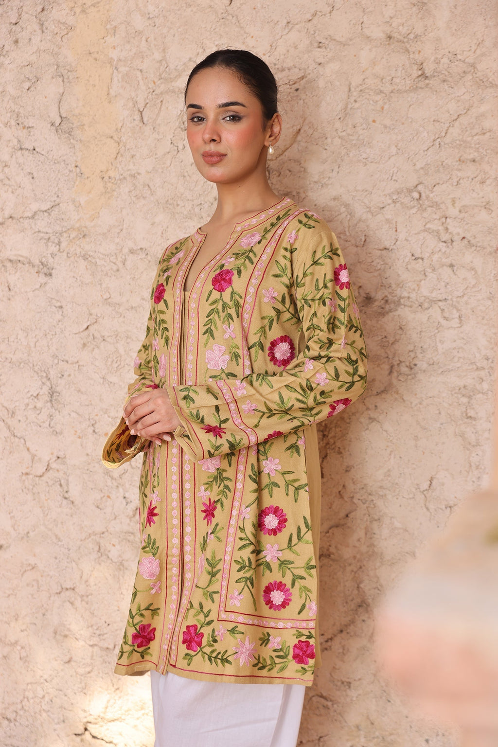Cotton Kashmiri Aari Embroidered Jacket – Beige Floral