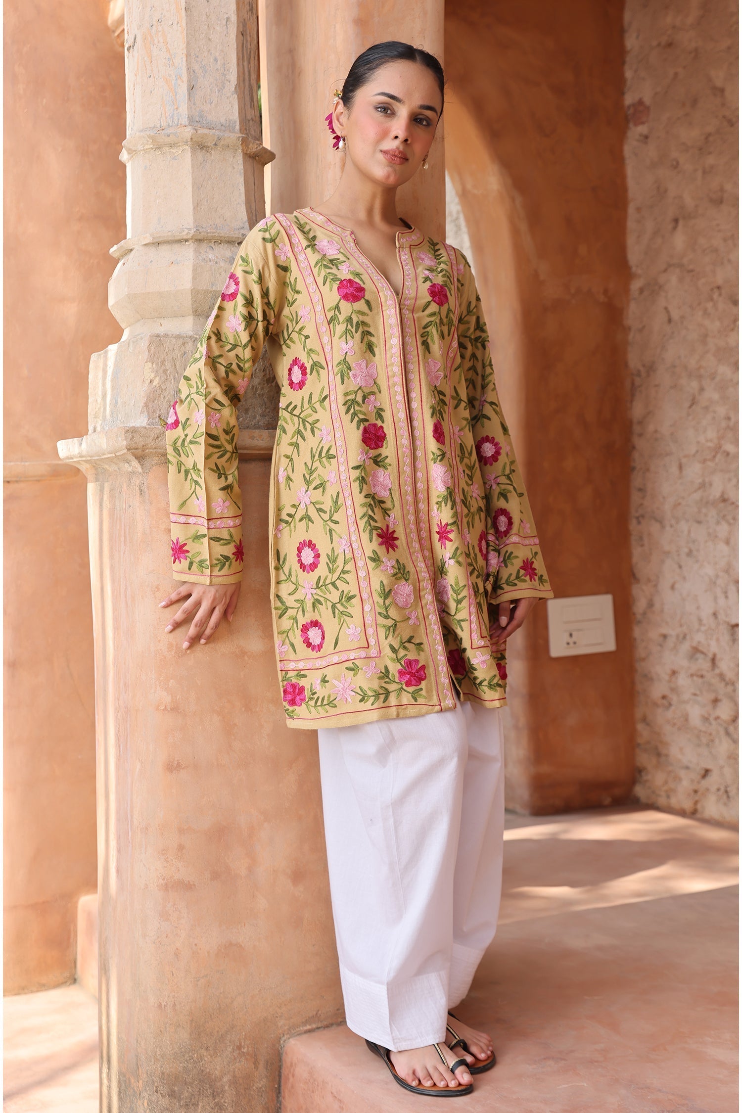 Cotton Kashmiri Aari Embroidered Jacket – Beige Floral