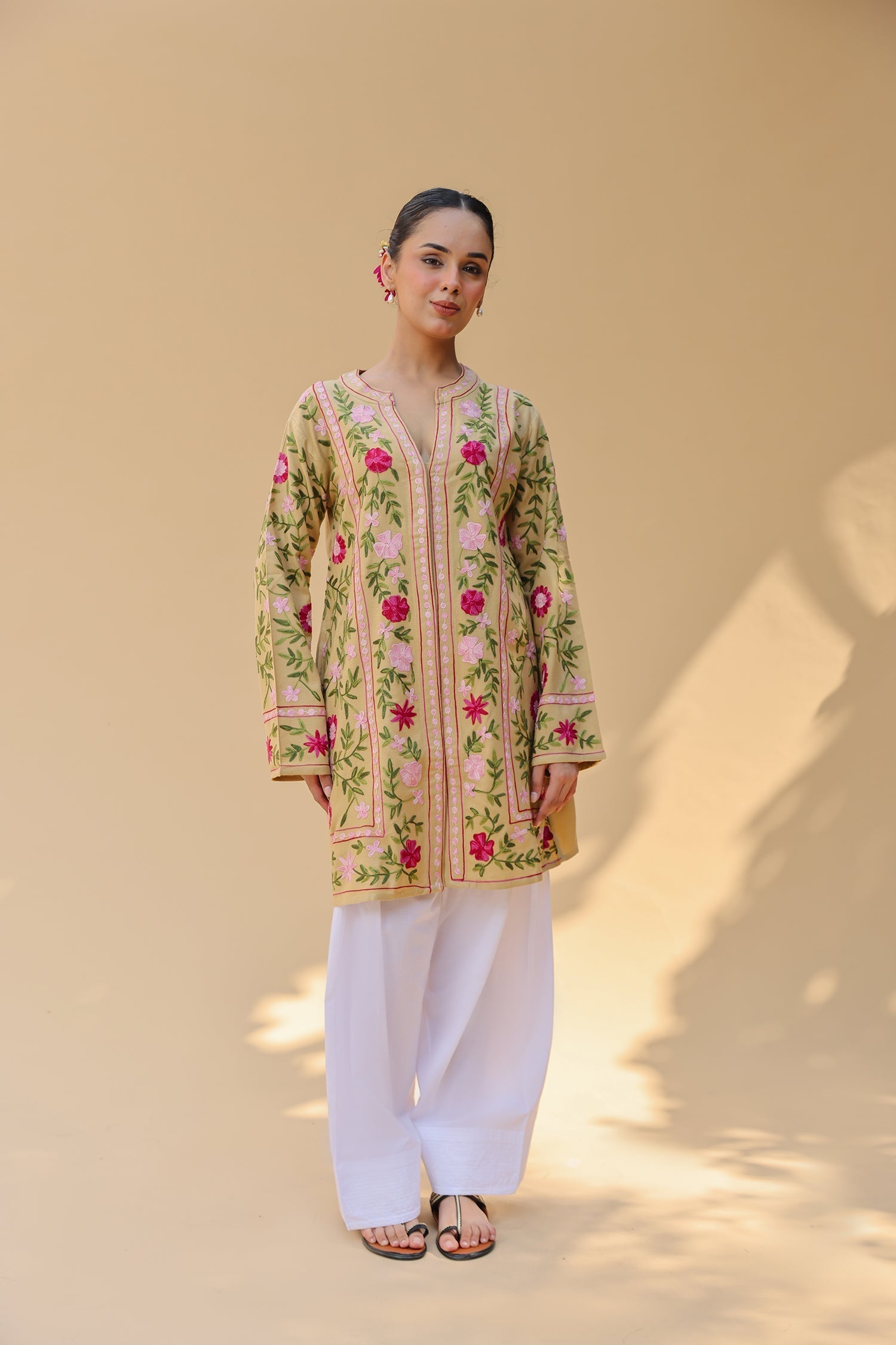 Bhavya in Cotton Kashmiri Aari Embroidered Jacket – Beige Floral