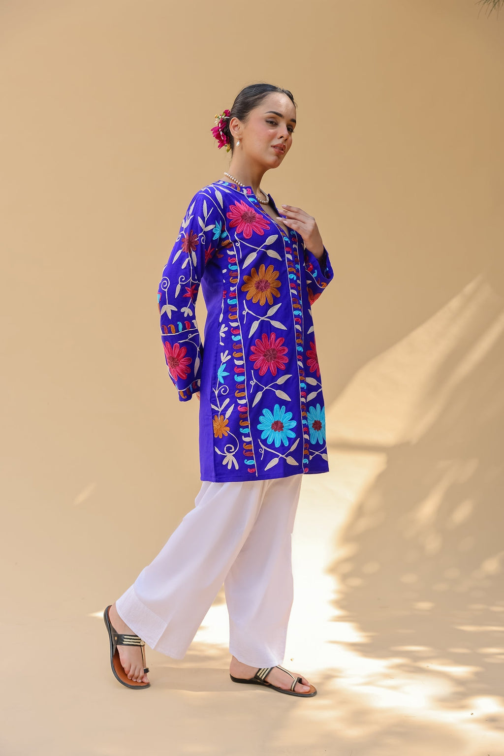 Woolen Kashmiri Aari Jacket – Royal Blue Floral