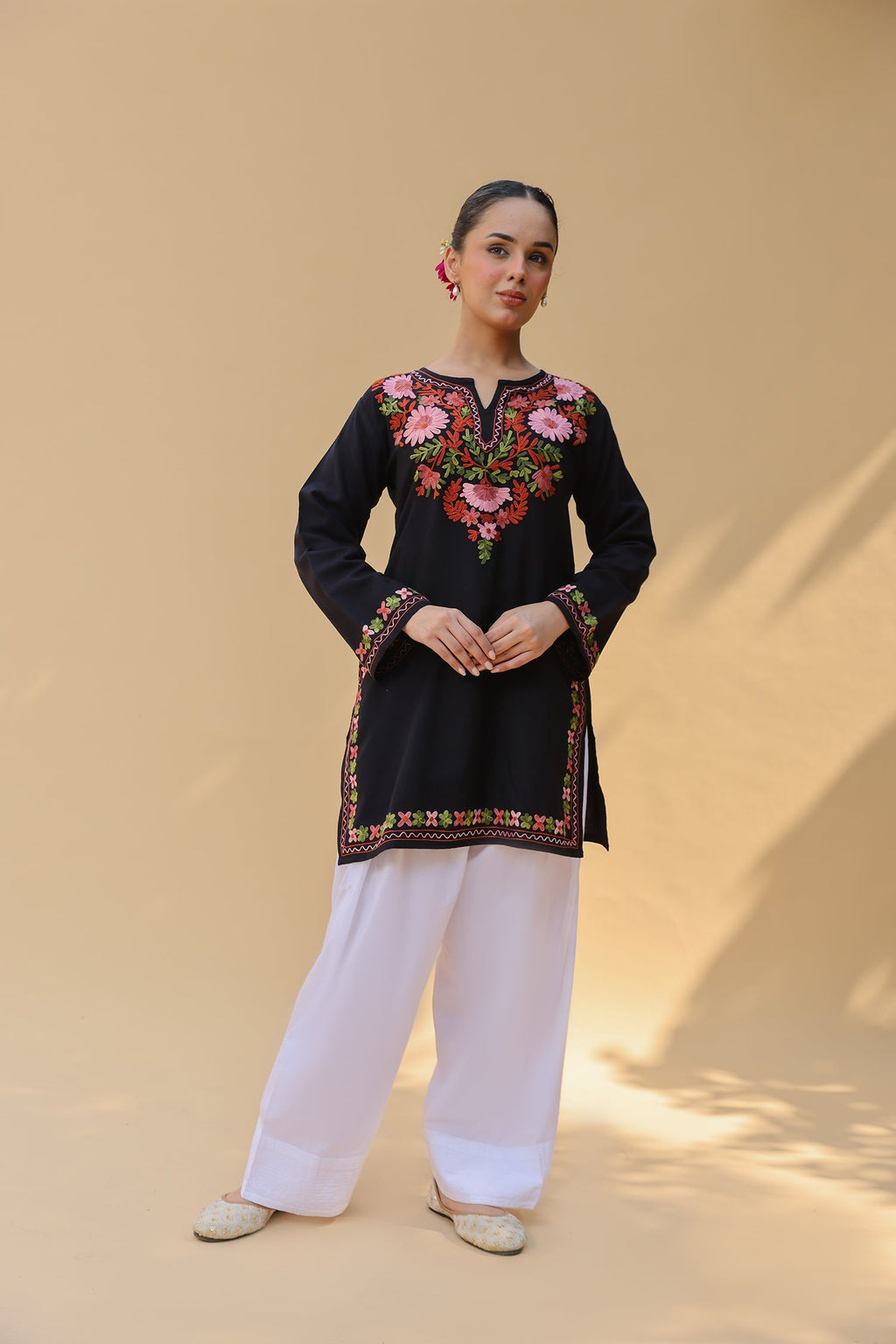 Cotton Kashmiri Aari Short Kurta – Black