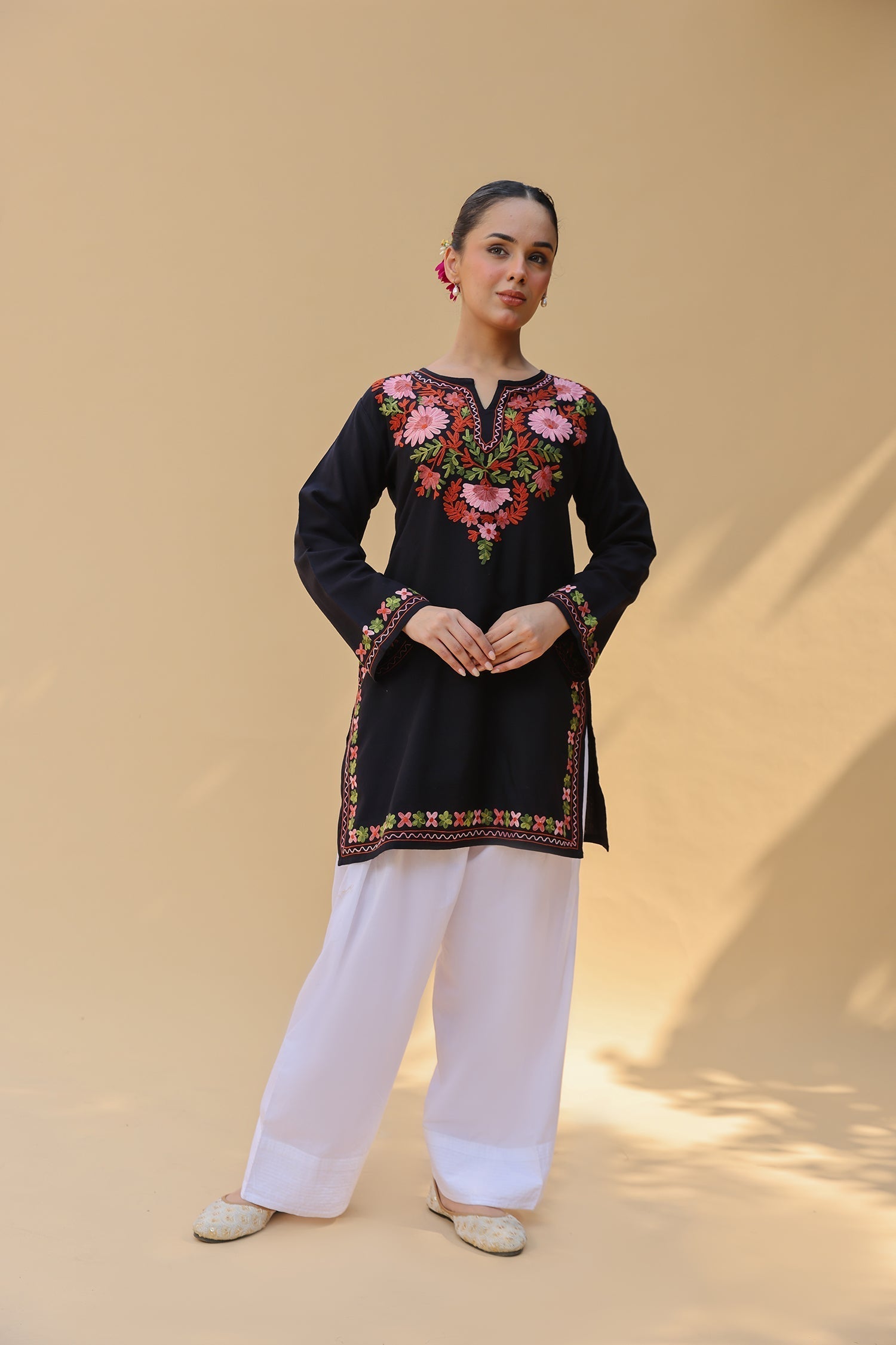 Plus Size - Cotton Kashmiri Aari Short Kurta – Black