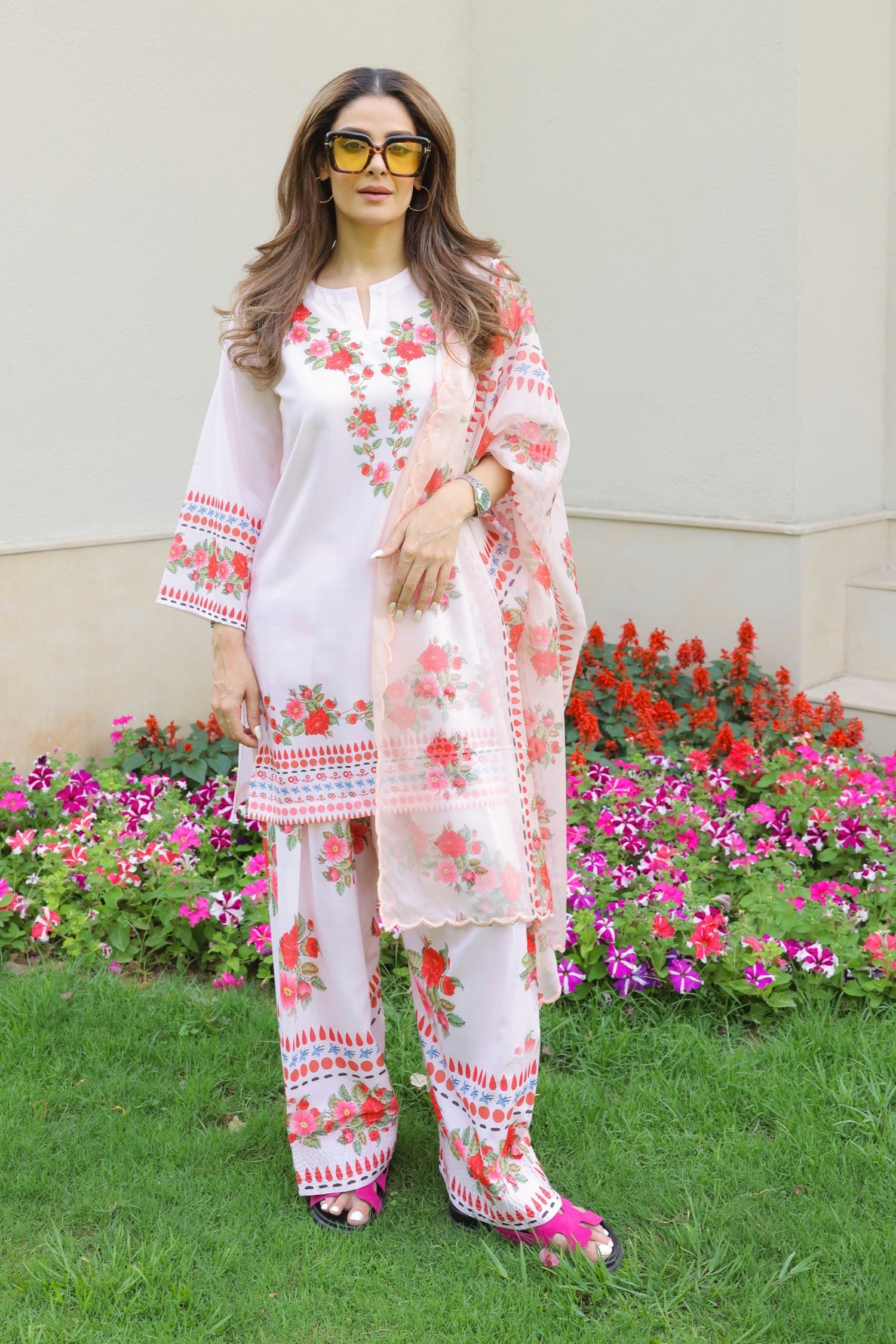 Priyanka x HOK in Blush Pink Floral Printed Lawn Cotton Co-ord Set with Farsi Pants