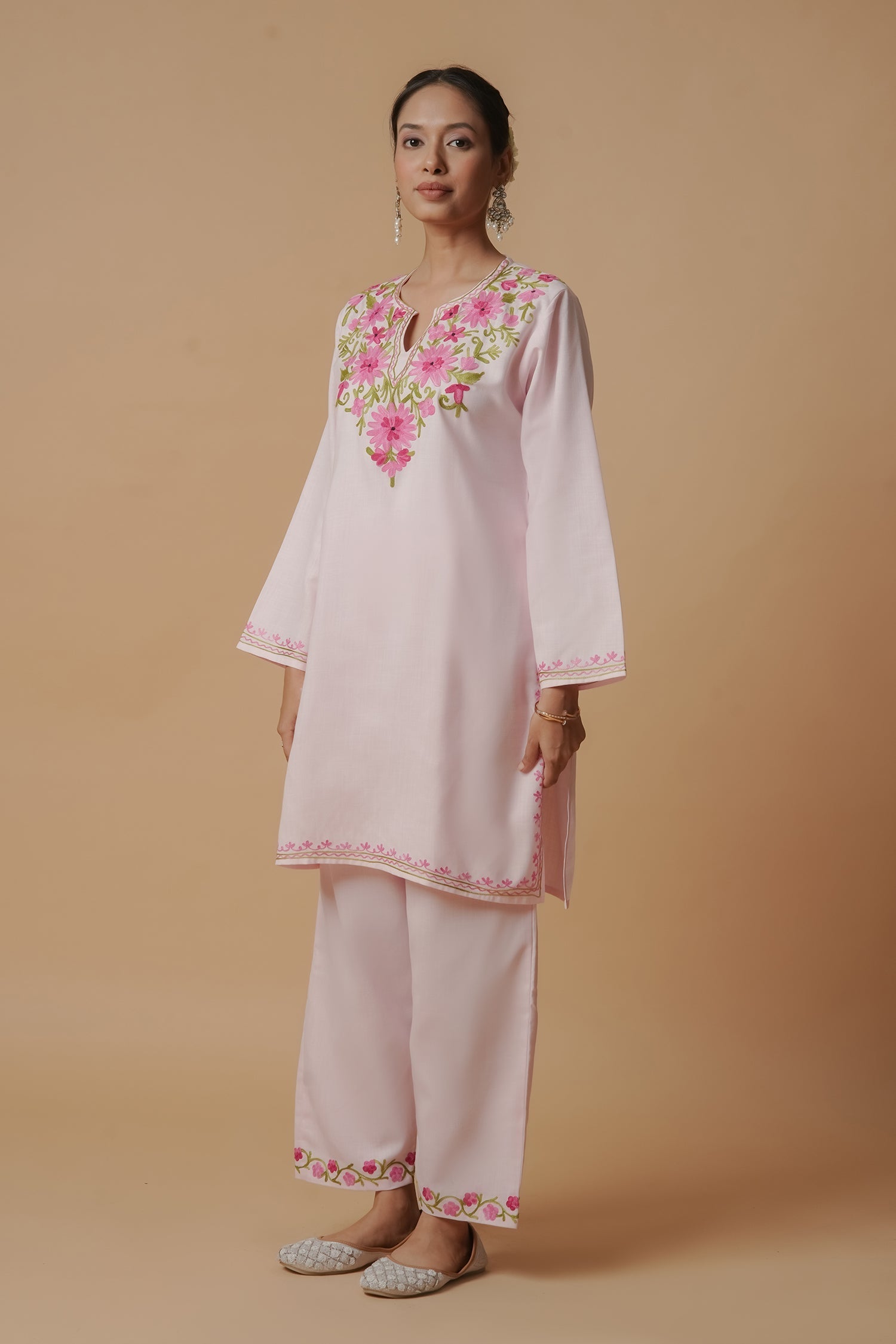 Plus Size - Kashmiri Aari Work Cotton Kurta Set - Baby Pink
