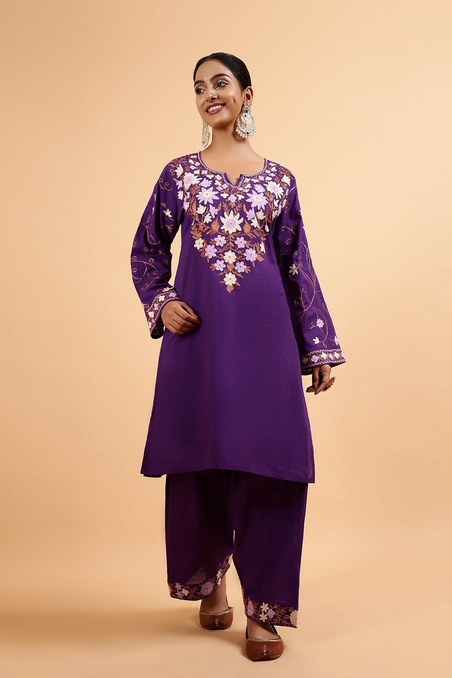 Taniya in Kashmiri Aari Embroidered Kurta Set with Farsi Pants - Purple