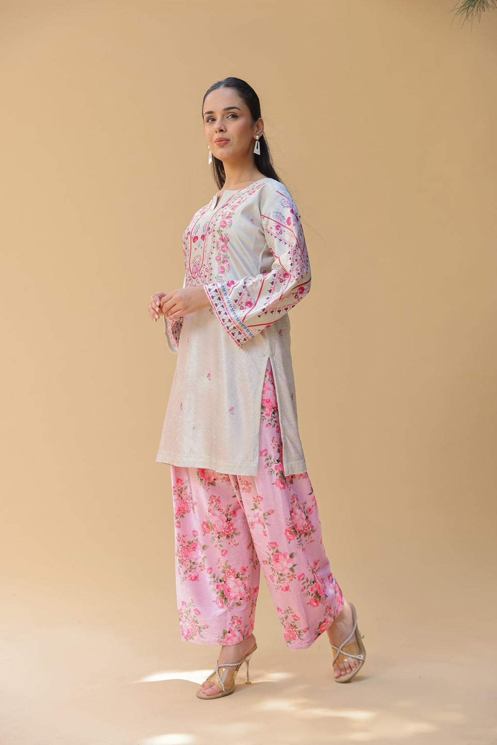 Velvet Printkari Coord Set with Farsi Bottoms – Pastel Green & Pink Floral