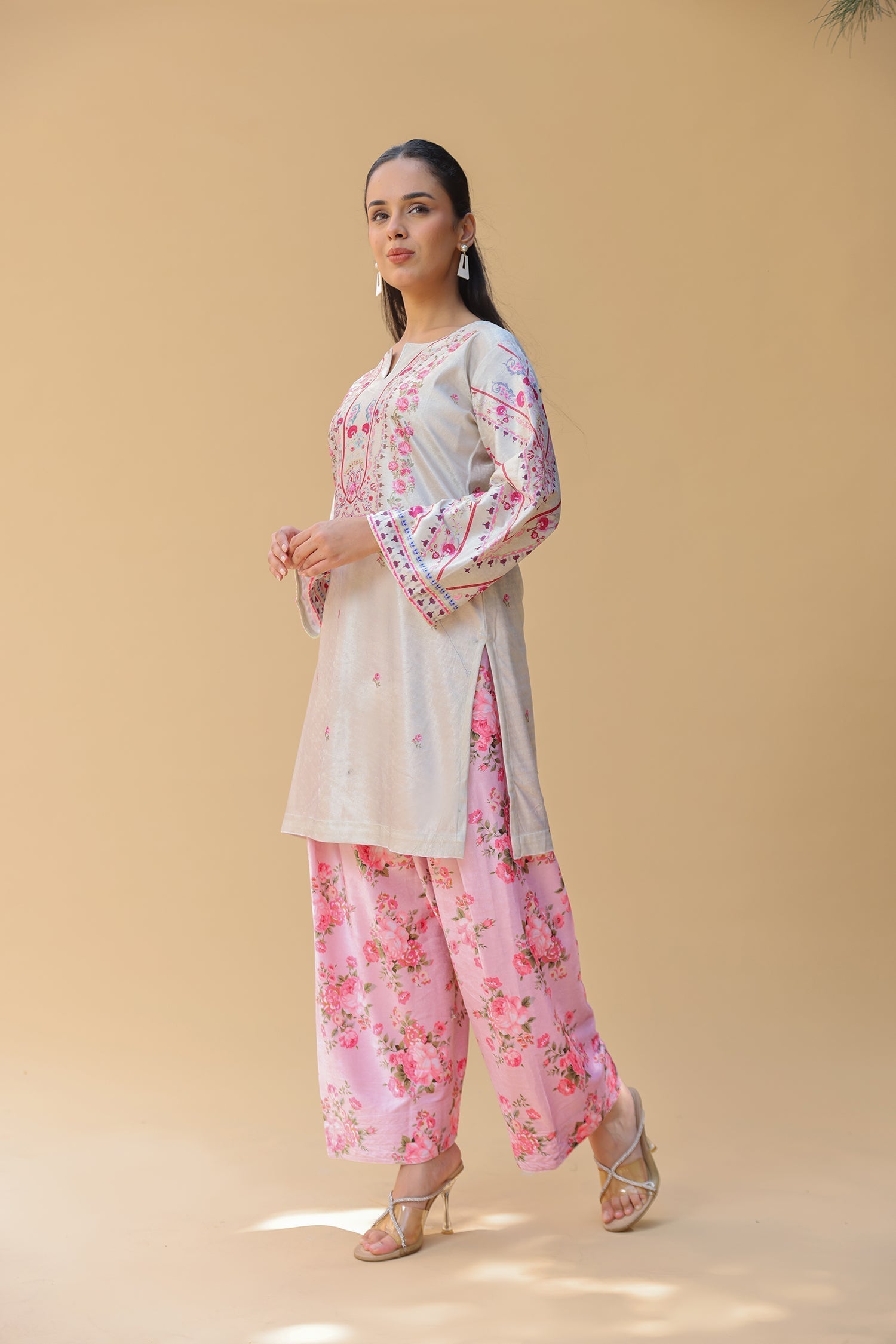 Velvet Printkari Coord Set with Farsi Bottoms – Pastel Green & Pink Floral