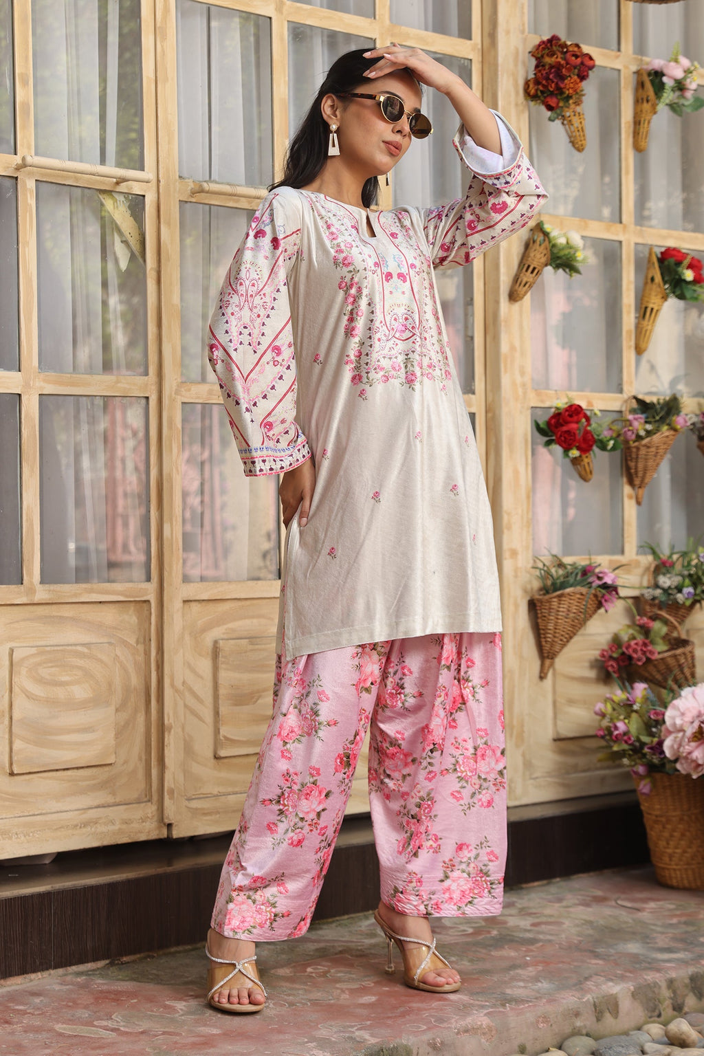 Velvet Printkari Coord Set with Farsi Bottoms – Pastel Green & Pink Floral