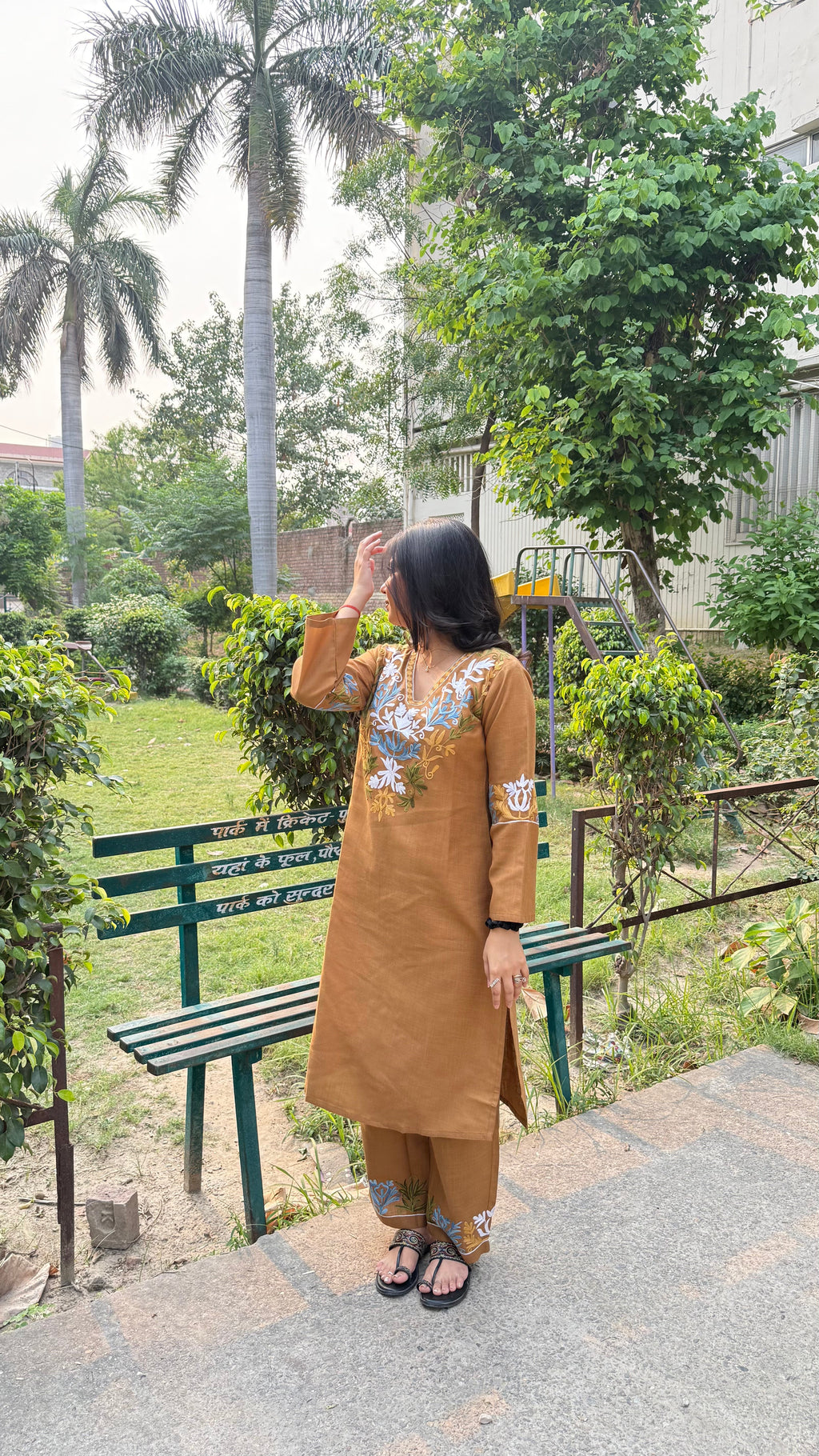 Kajal In Cotton Kashmiri Aari  Kurta Set - Brown