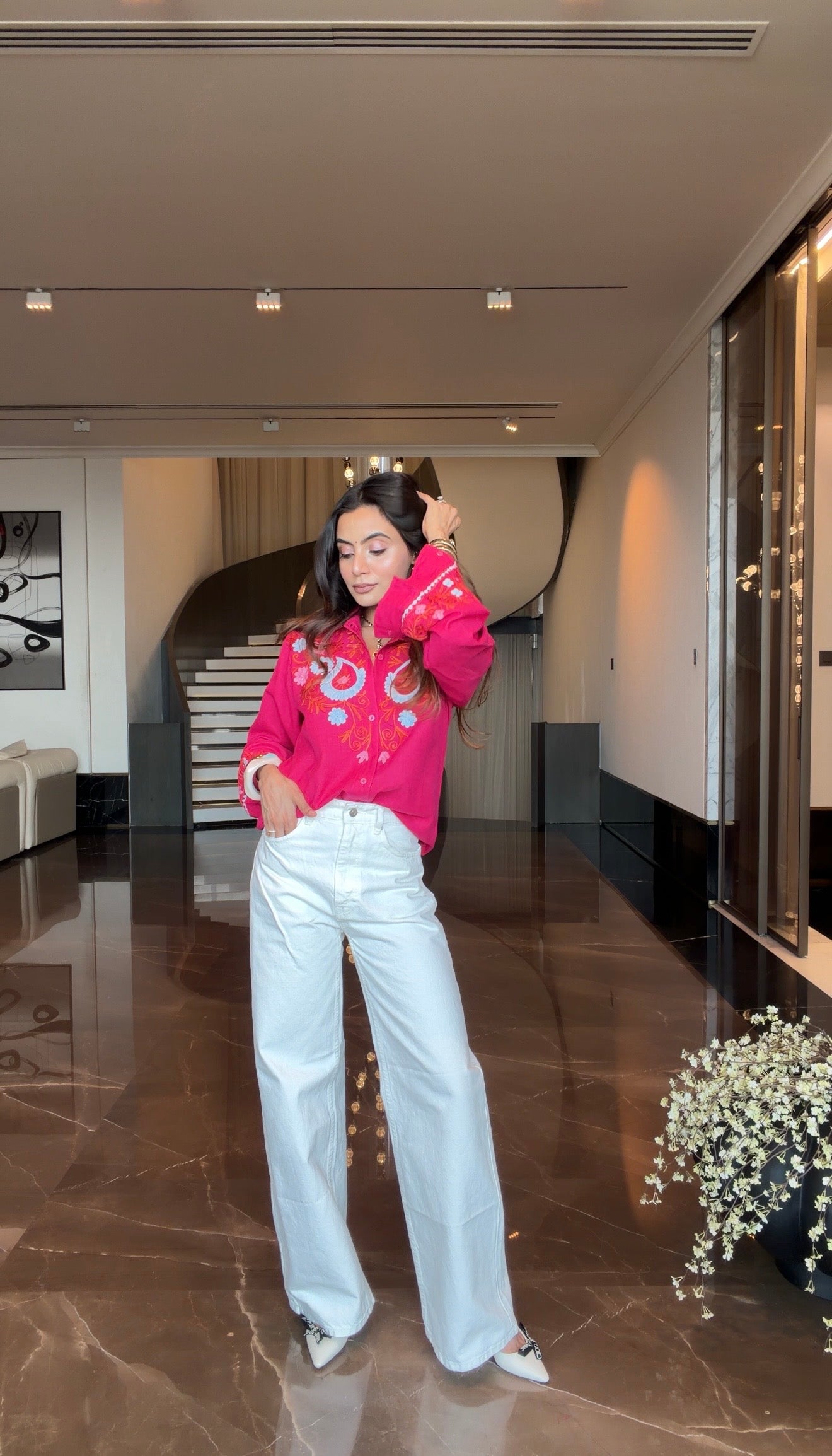 Sonali In Cotton Kashmiri Aari  Shirt - Pink