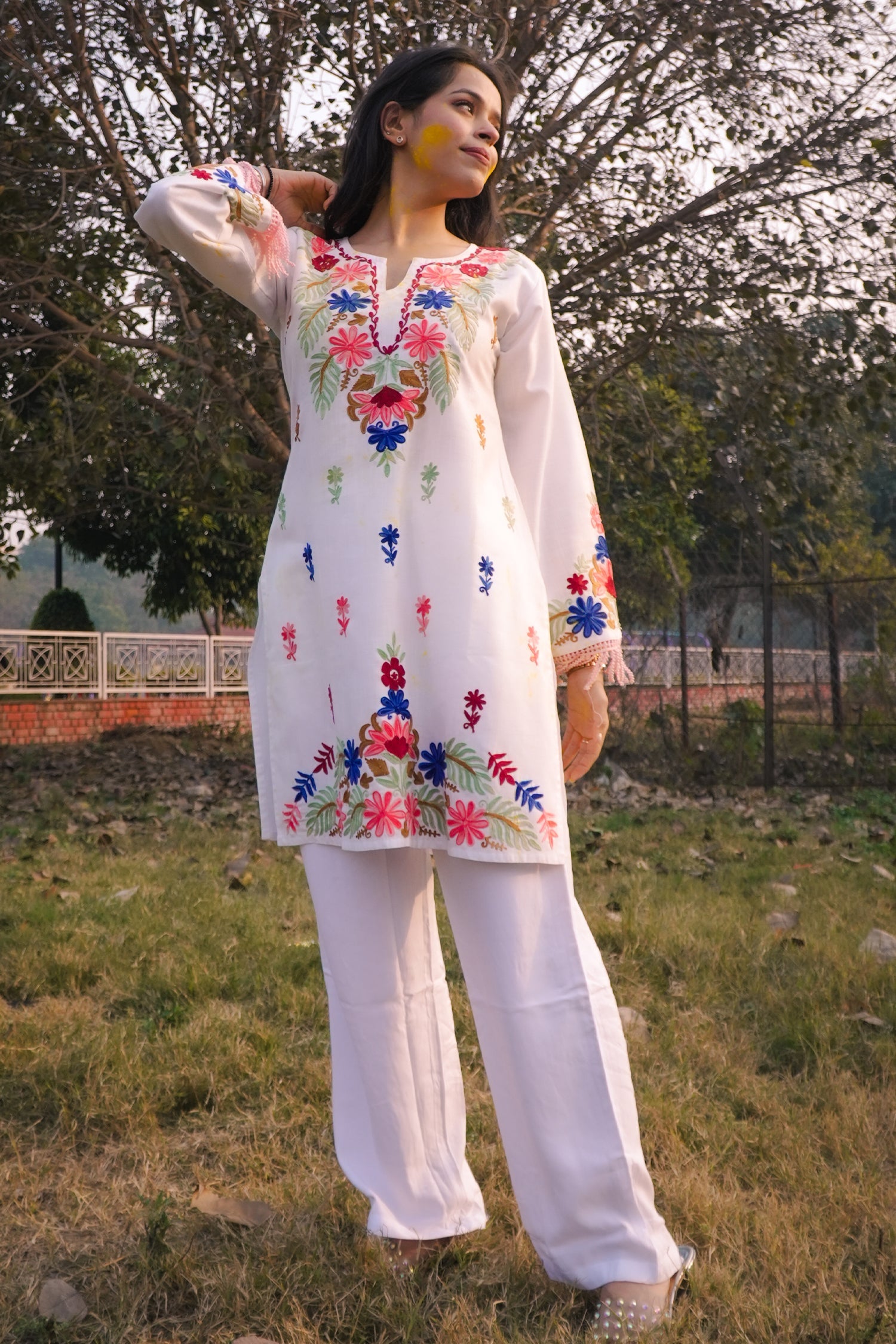 Falak Kashmiri Short Kurta - White