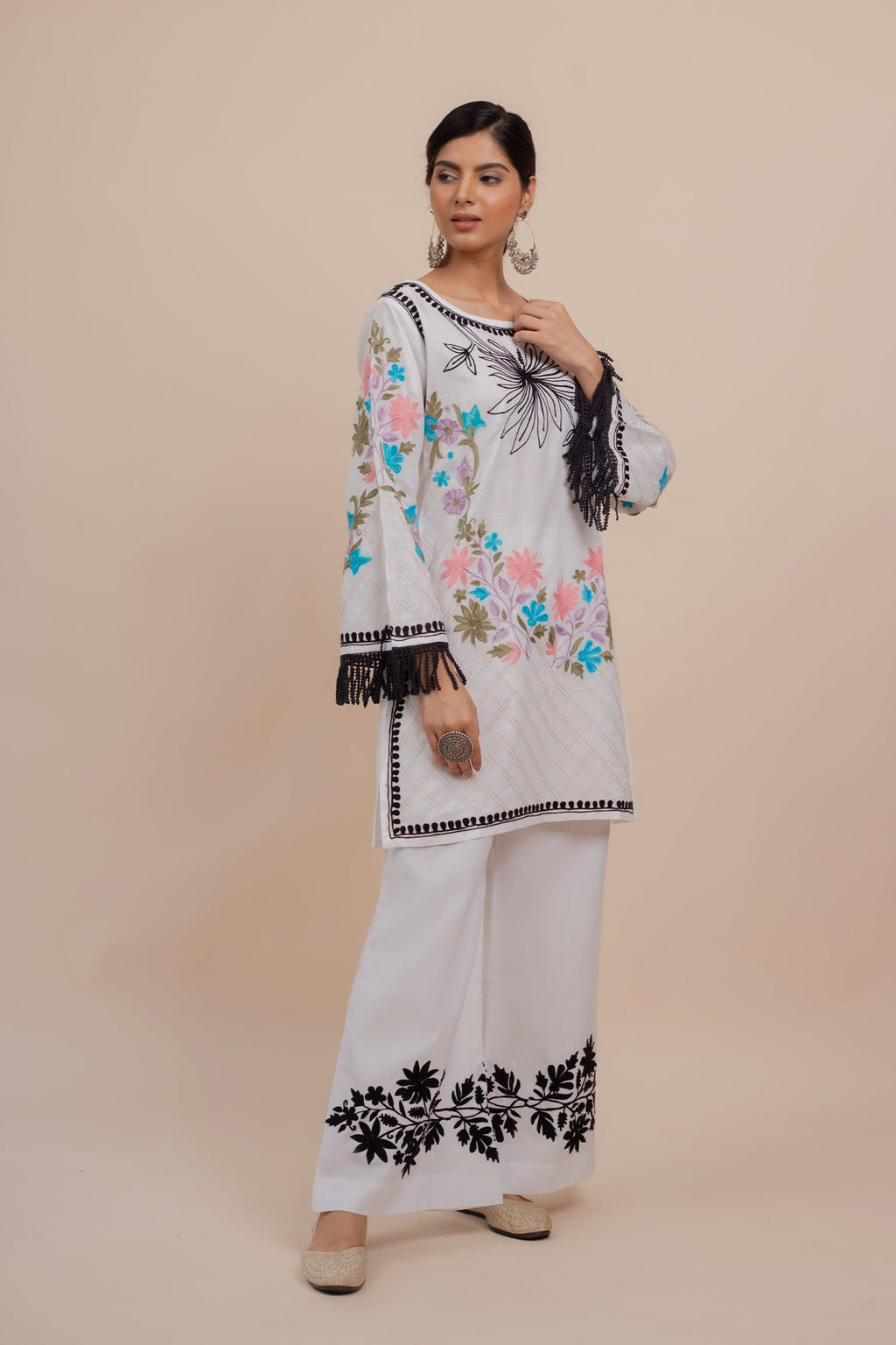 Plus Size - HOK Falak Kashmiri Kurta Set - White
