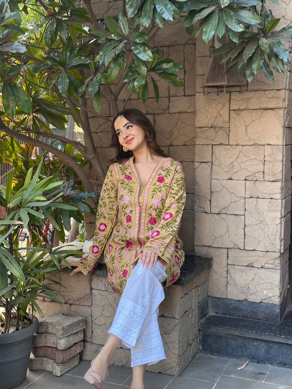 Bhavya in Cotton Kashmiri Aari Embroidered Jacket – Beige Floral