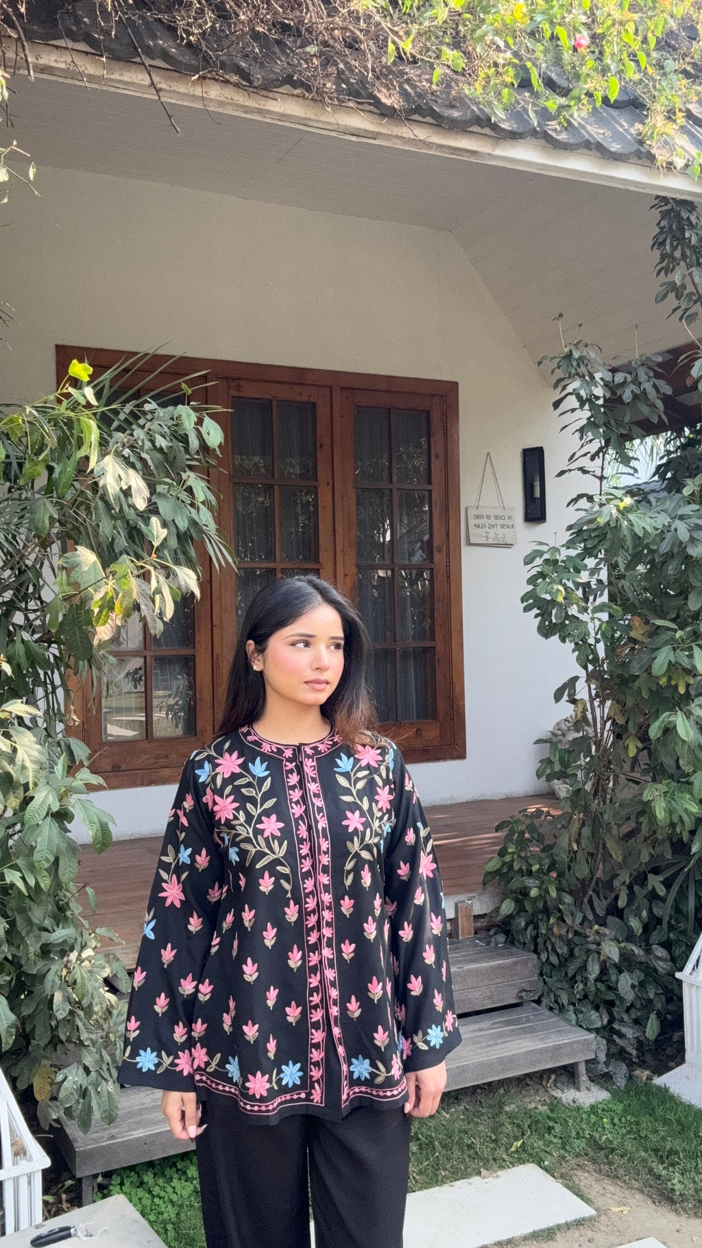 Harpreet in Cotton Kashmiri Aari Embroidered Jacket – Black
