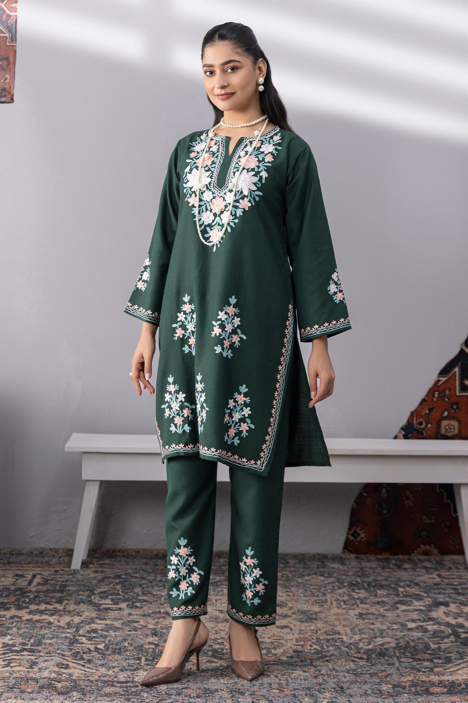 Cotton Kurta Set in Kashmiri Aari - Green