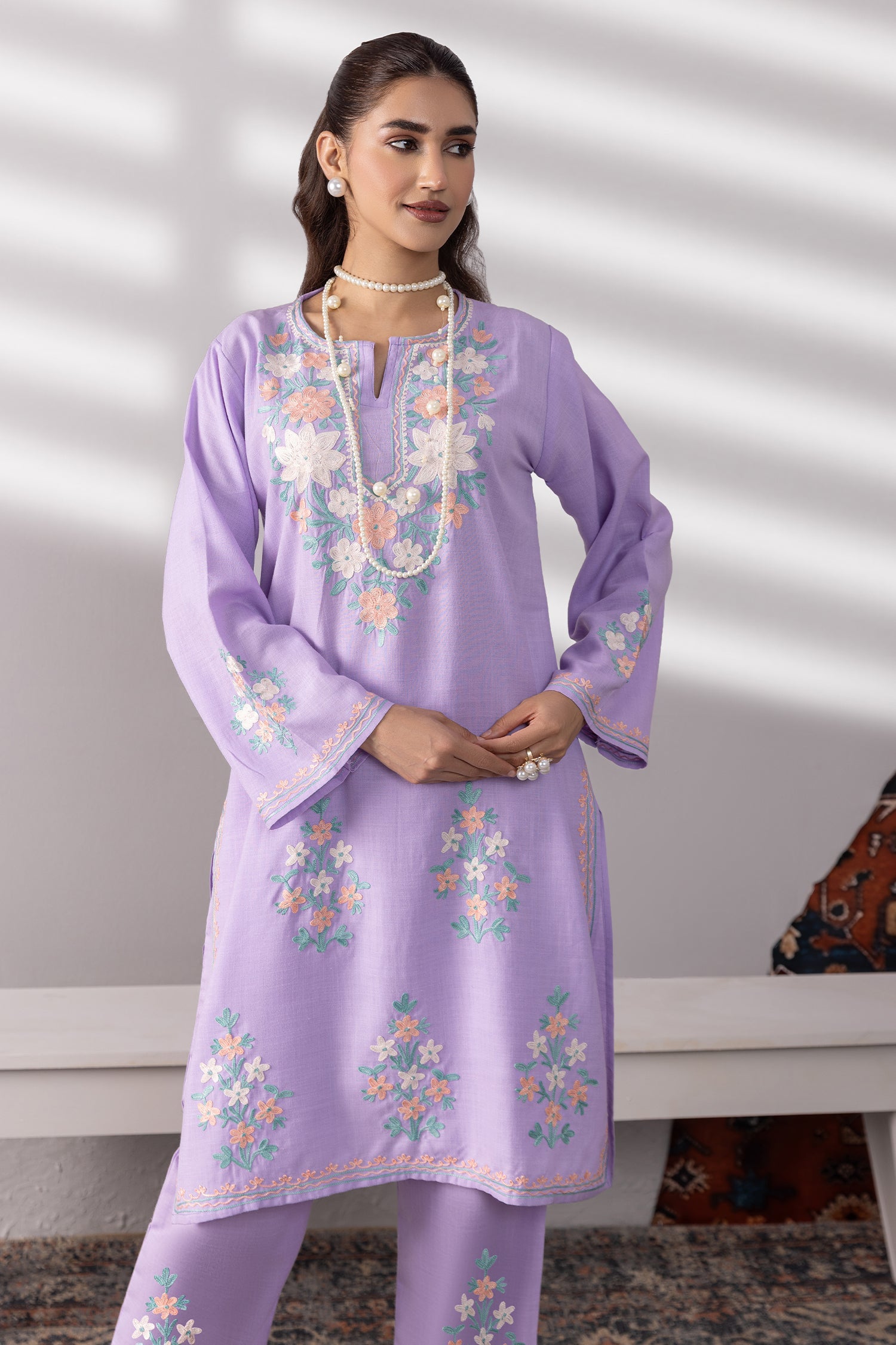 Cotton Kurta Set in Kashmiri Aari -Lavender