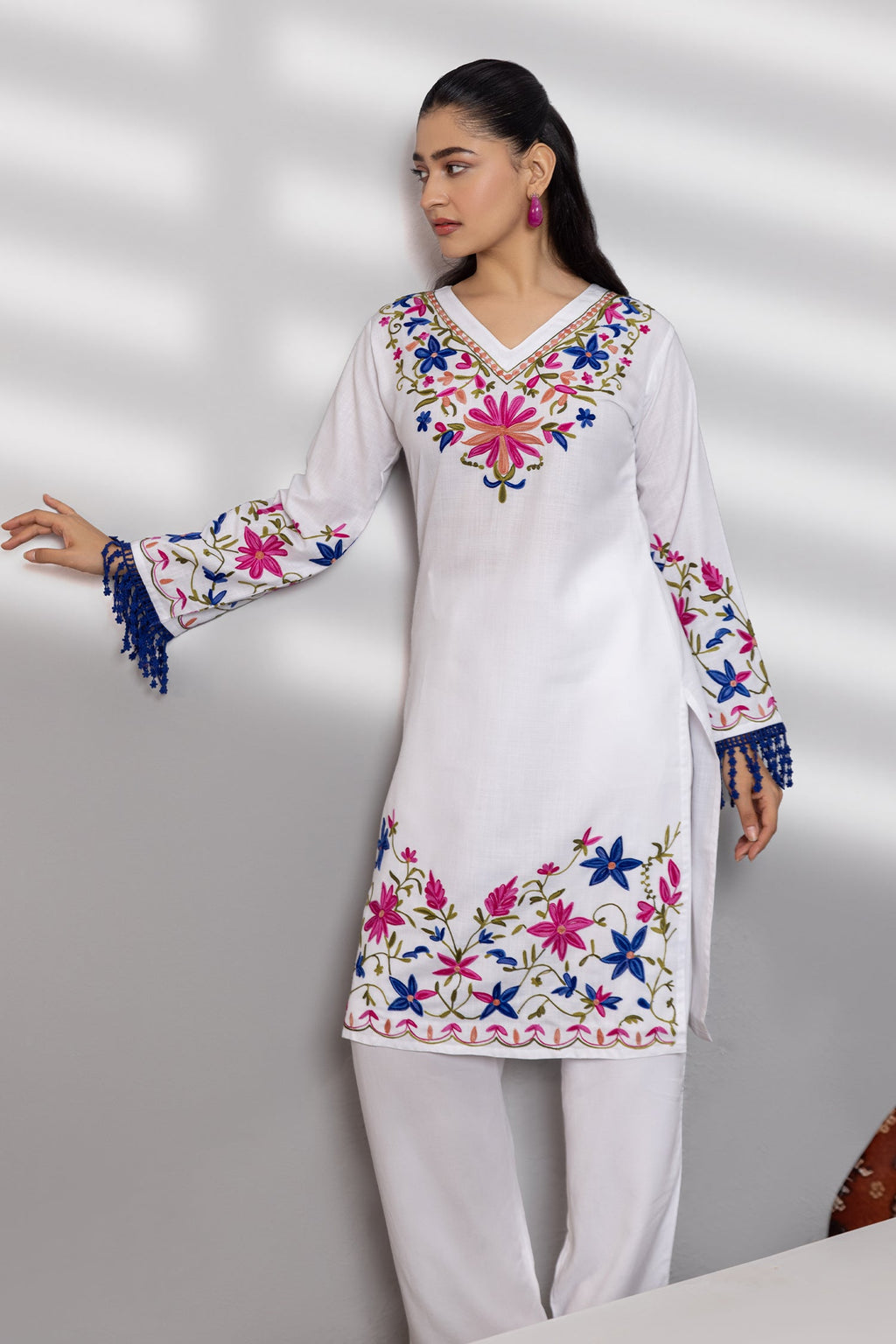 Cotton Kashmiri Aari Long Kurta - White