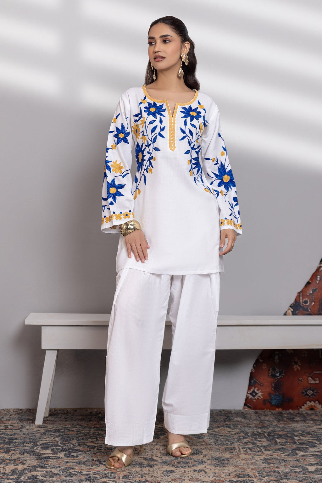 Cotton Kashmiri Aari Kurta - White