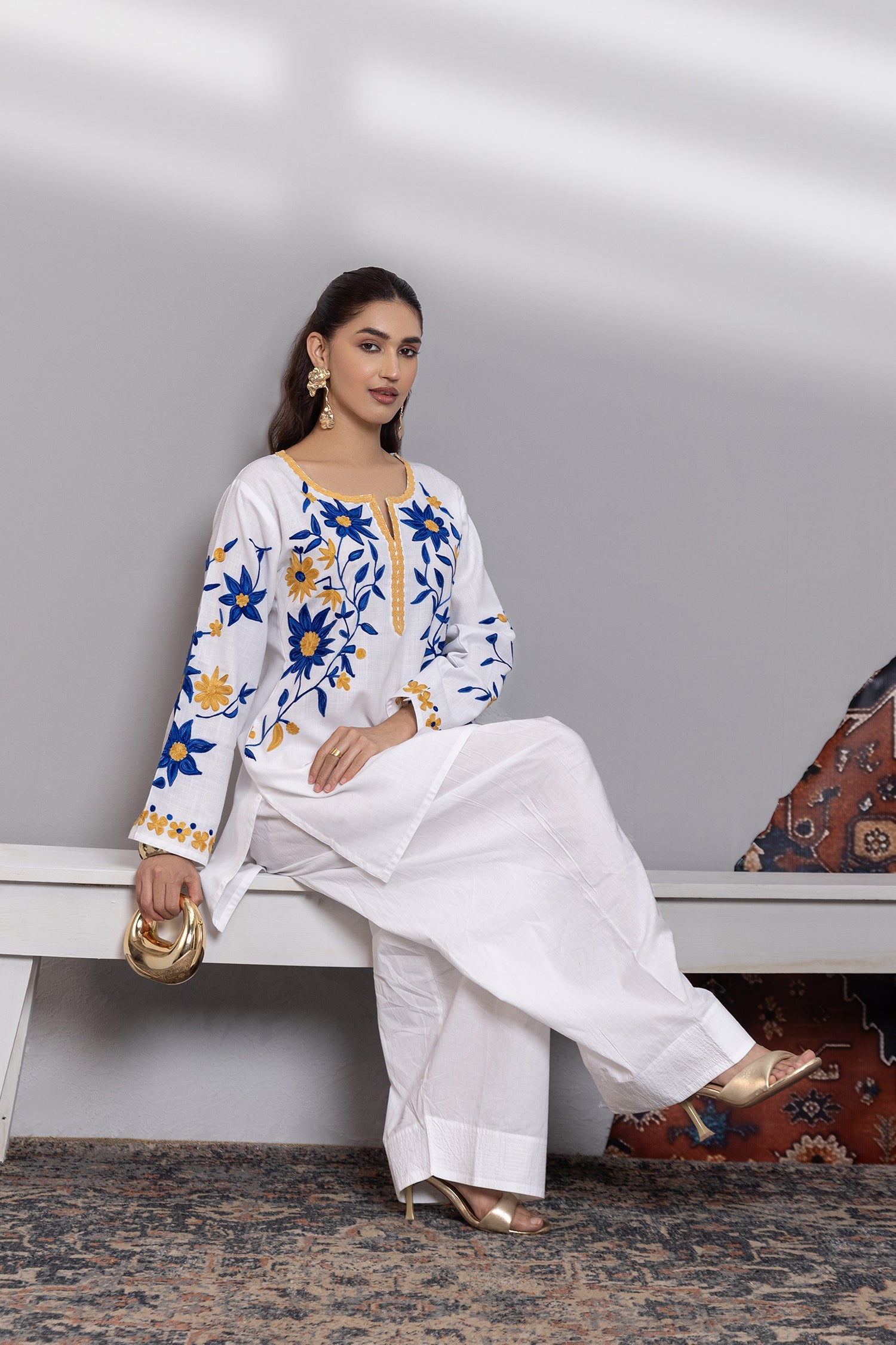 Vanshika In Cotton Kashmiri Aari Kurta - White