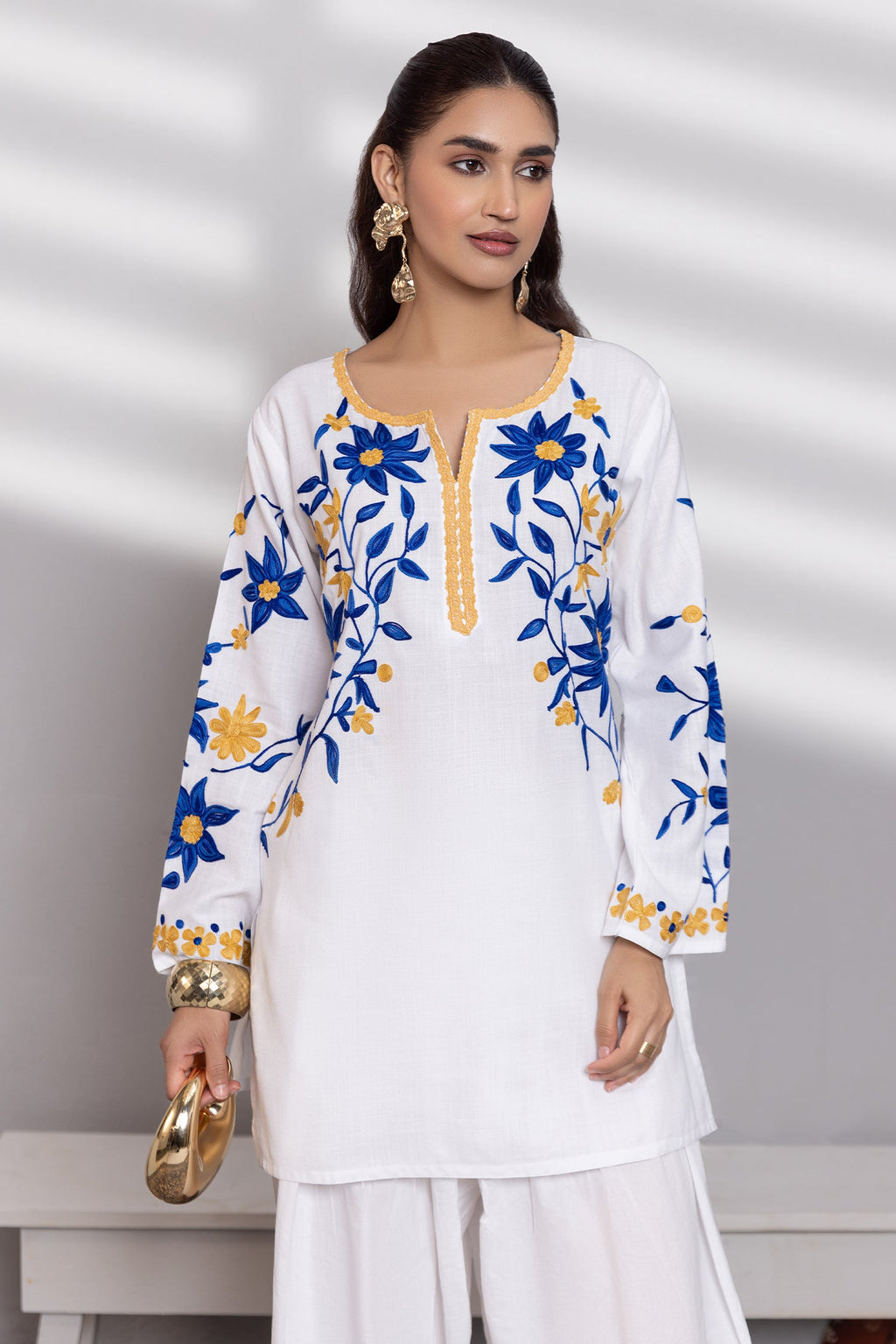 Vanshika In Cotton Kashmiri Aari Kurta - White