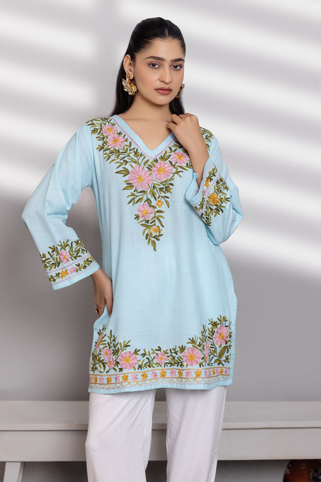 Shefali In Cotton Kashmiri Aari Short Kurta - Light Blue