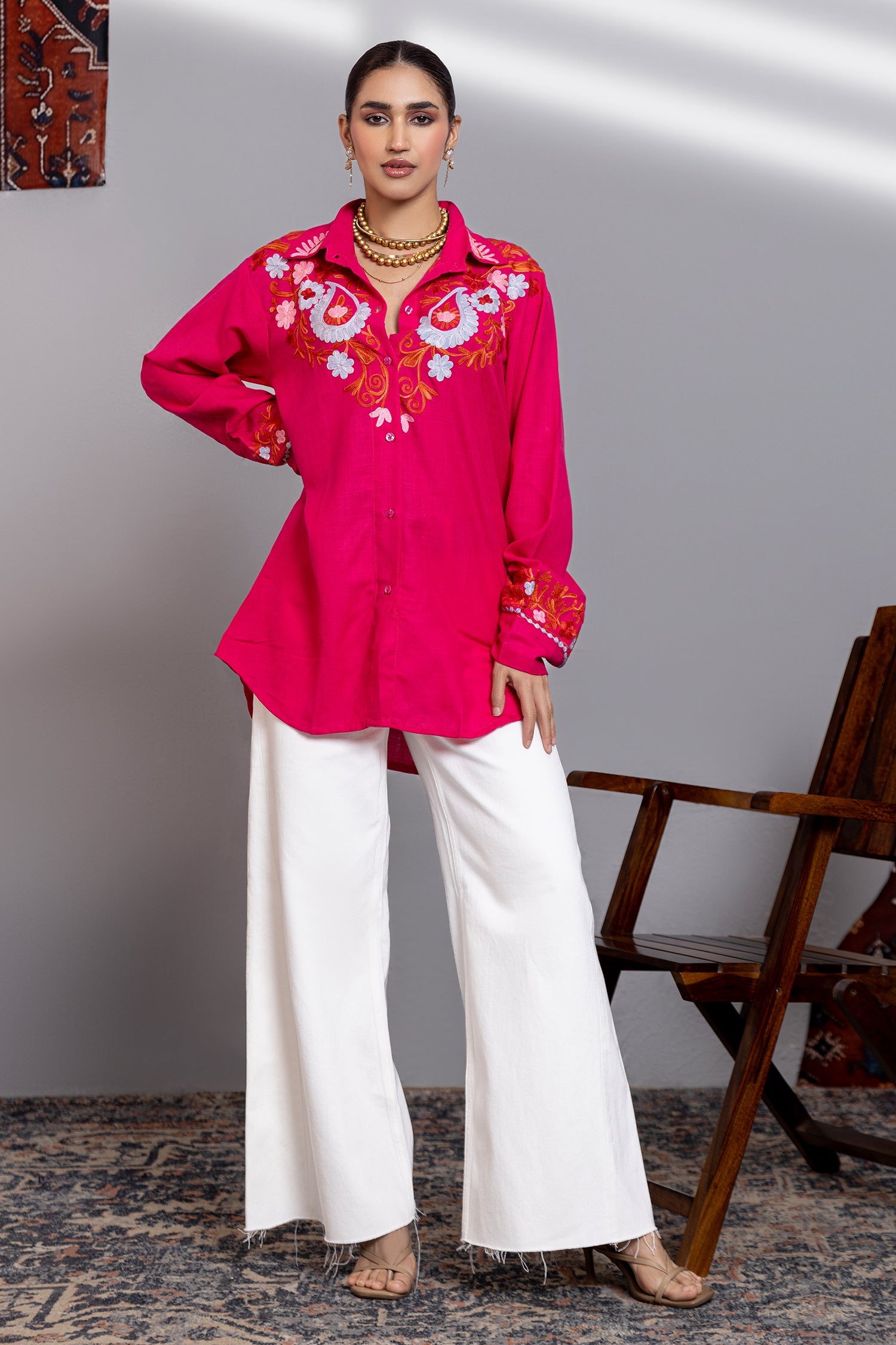 Sonali In Cotton Kashmiri Aari  Shirt - Pink