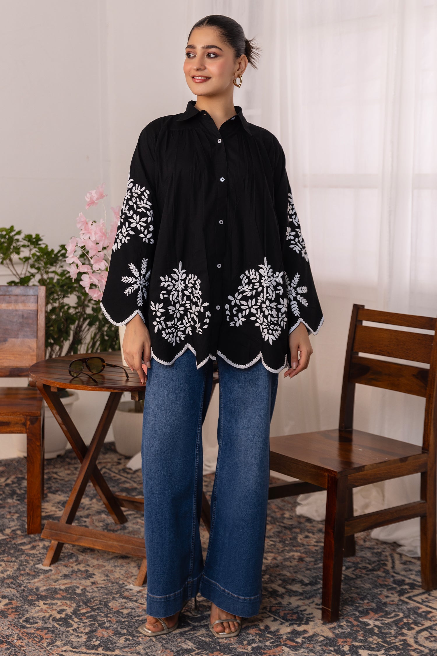 Anureet In Cotton Chikankari Shirt - Black