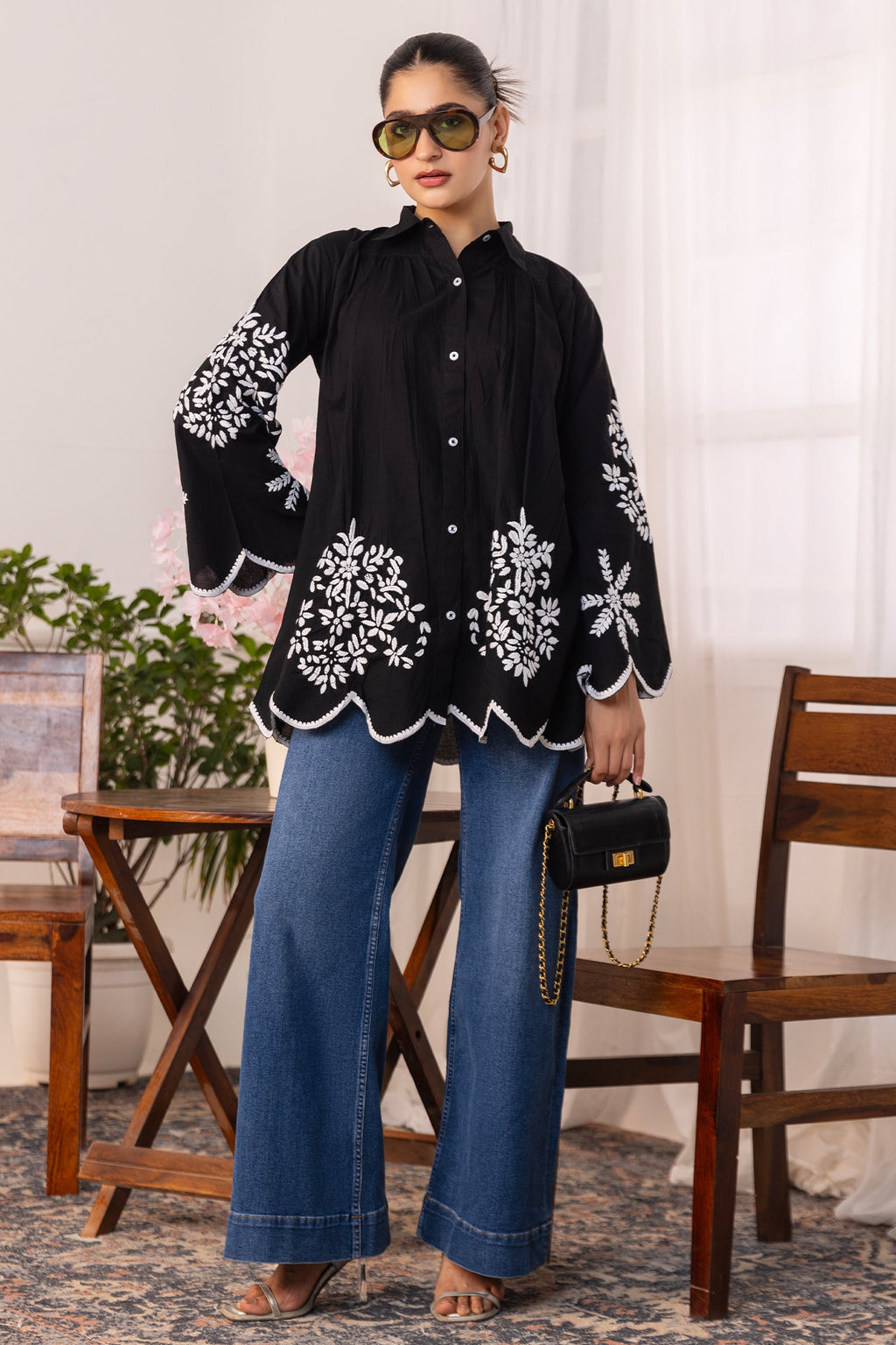 Anureet In Cotton Chikankari Shirt - Black